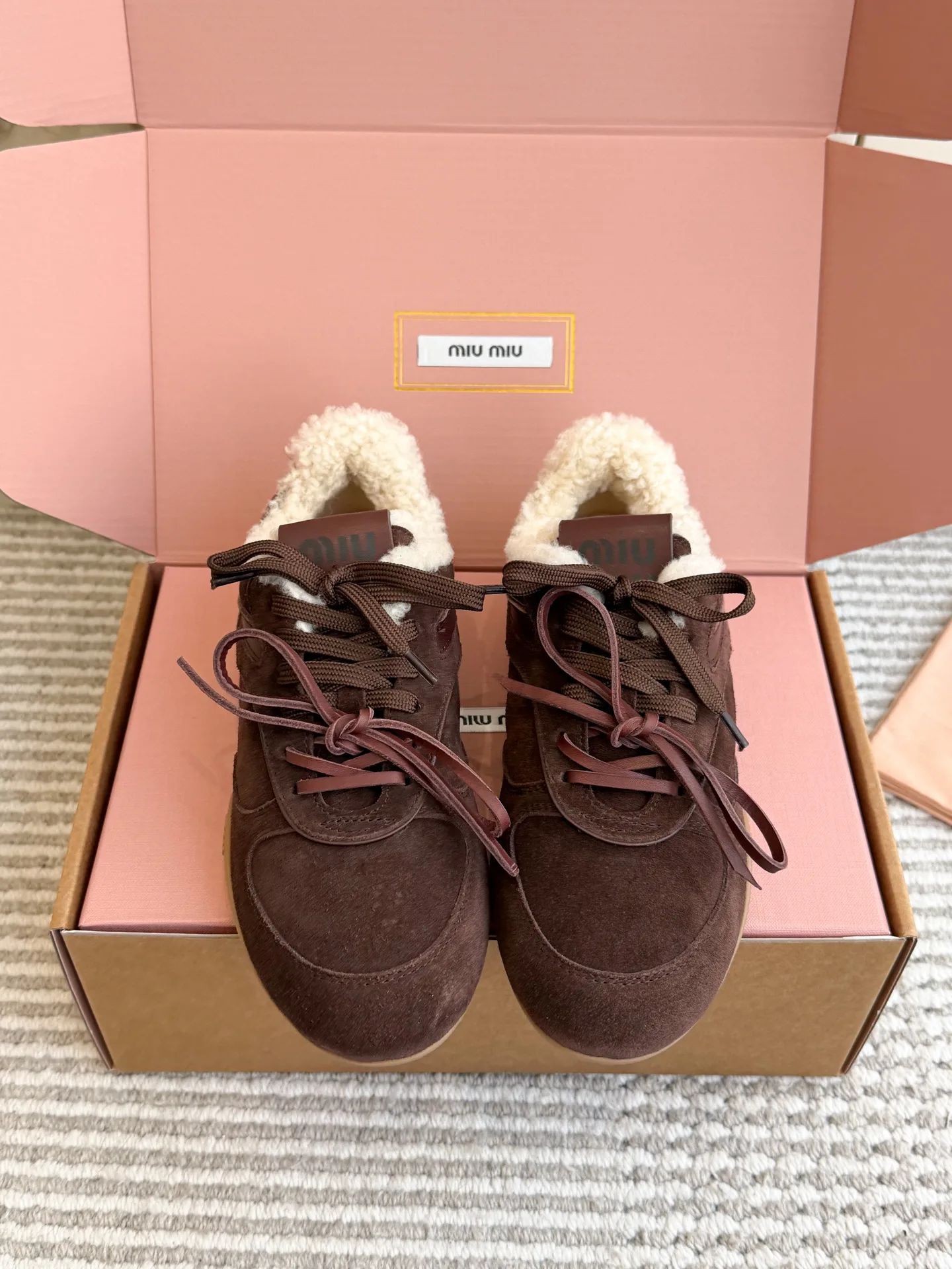 Кроссовки Женские Miu Miu 19667941