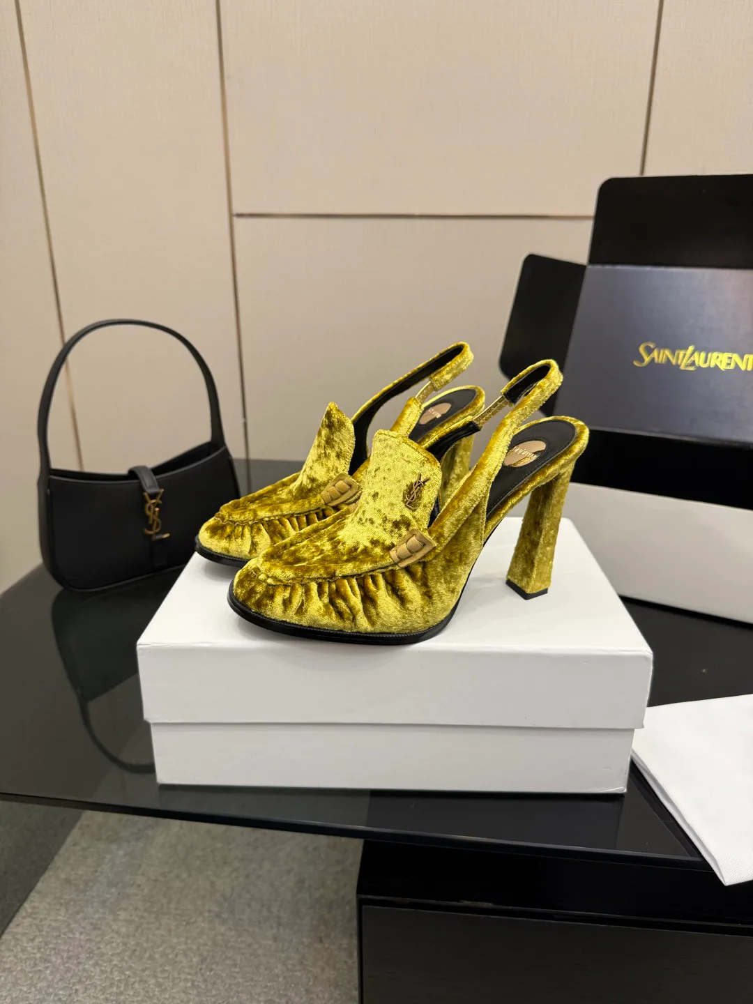 Босоножки Женские Saint Laurent 11239879