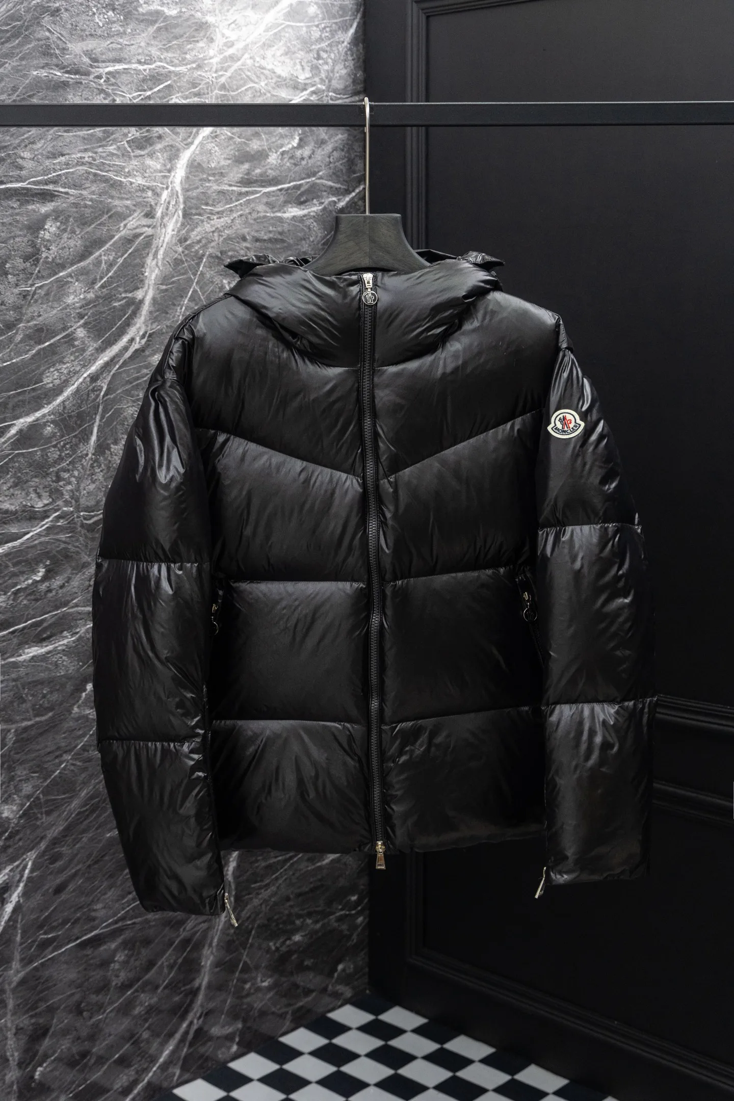 Куртки И Пуховики Женские Moncler 18507206
