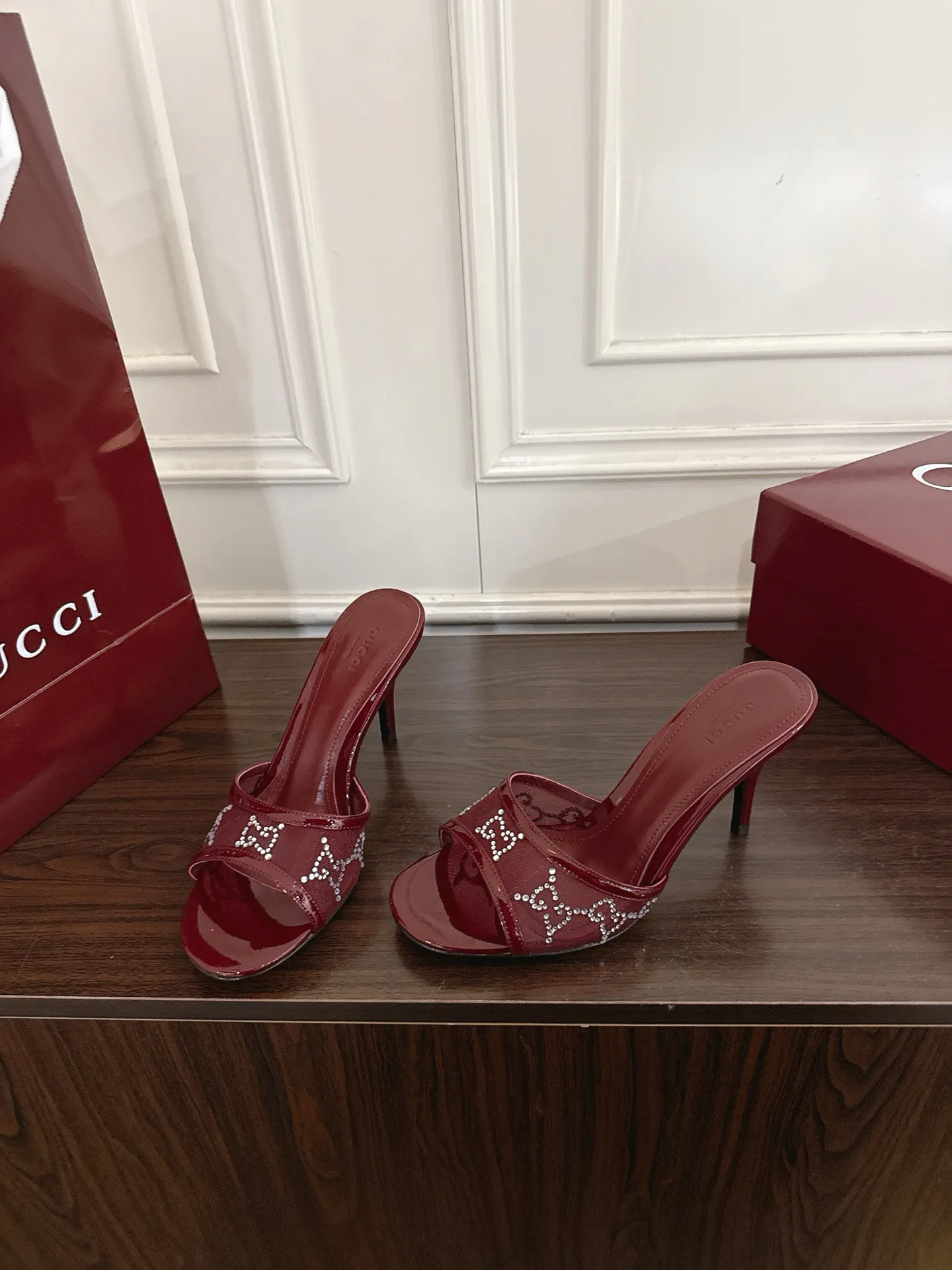 Босоножки Женские Gucci 13433026