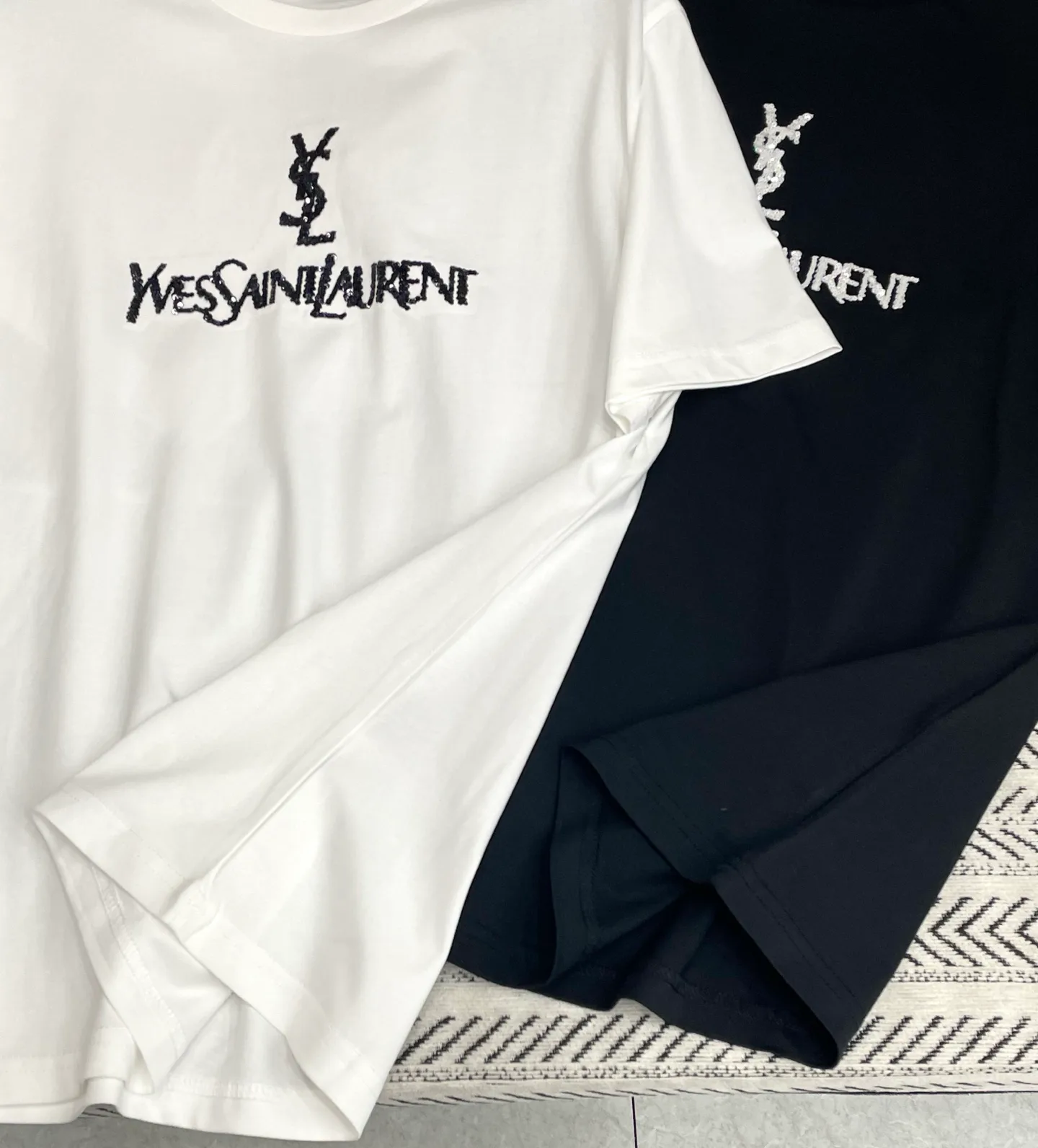 Футболки Женские Saint Laurent 4689396