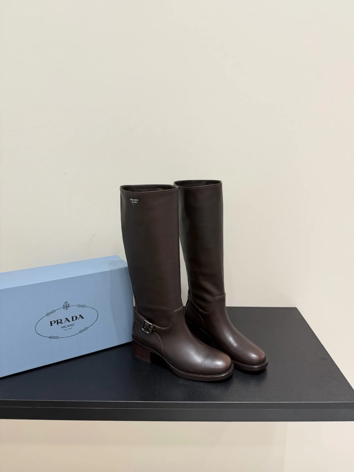 Сапоги Женские Prada 18959232