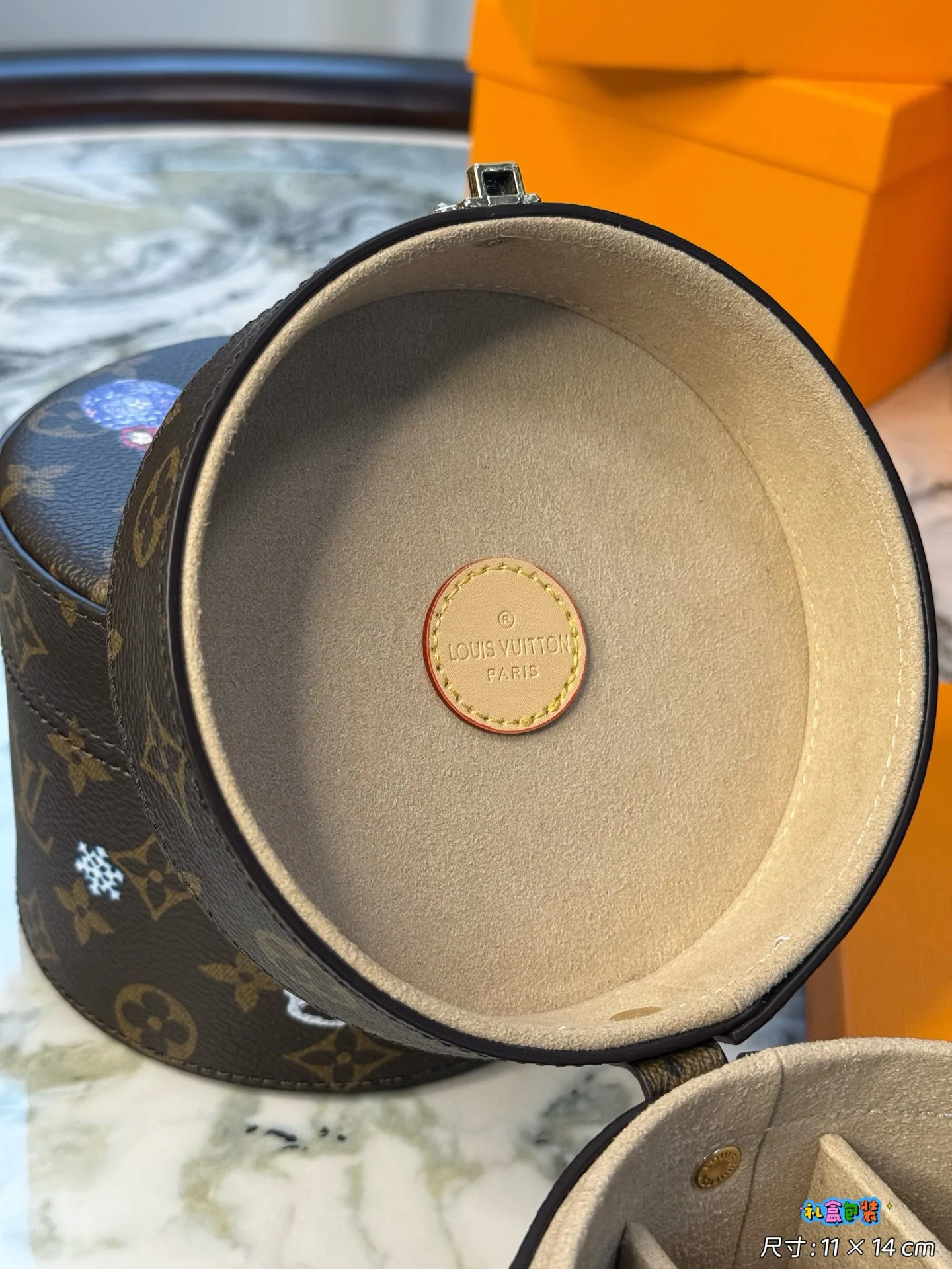 Текстиль Louis Vuitton 1853397
