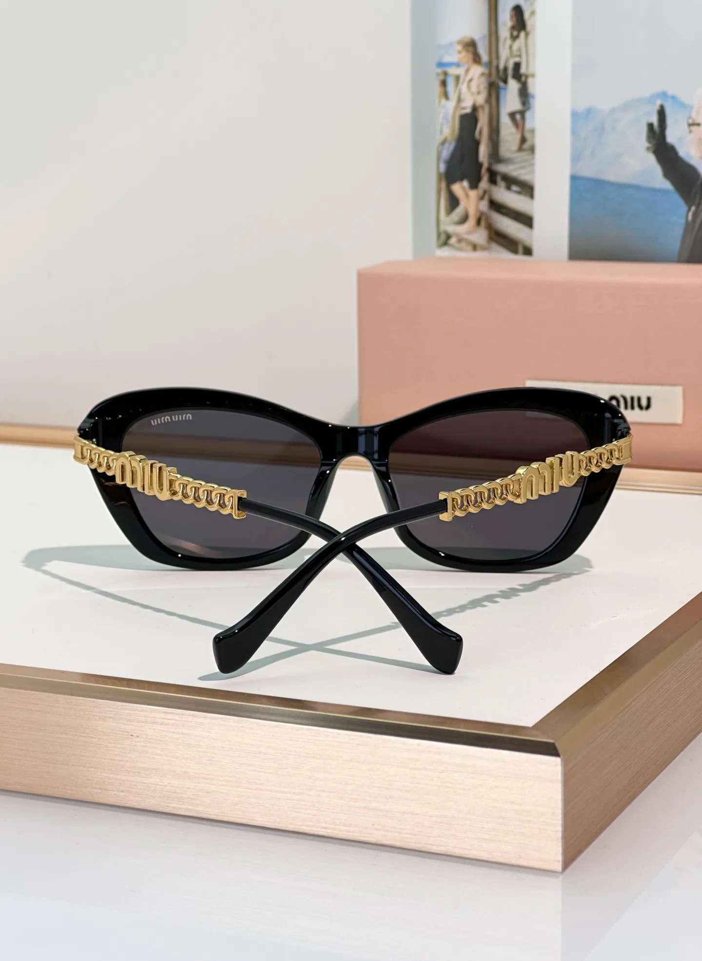 Очки Miu Miu 12959416
