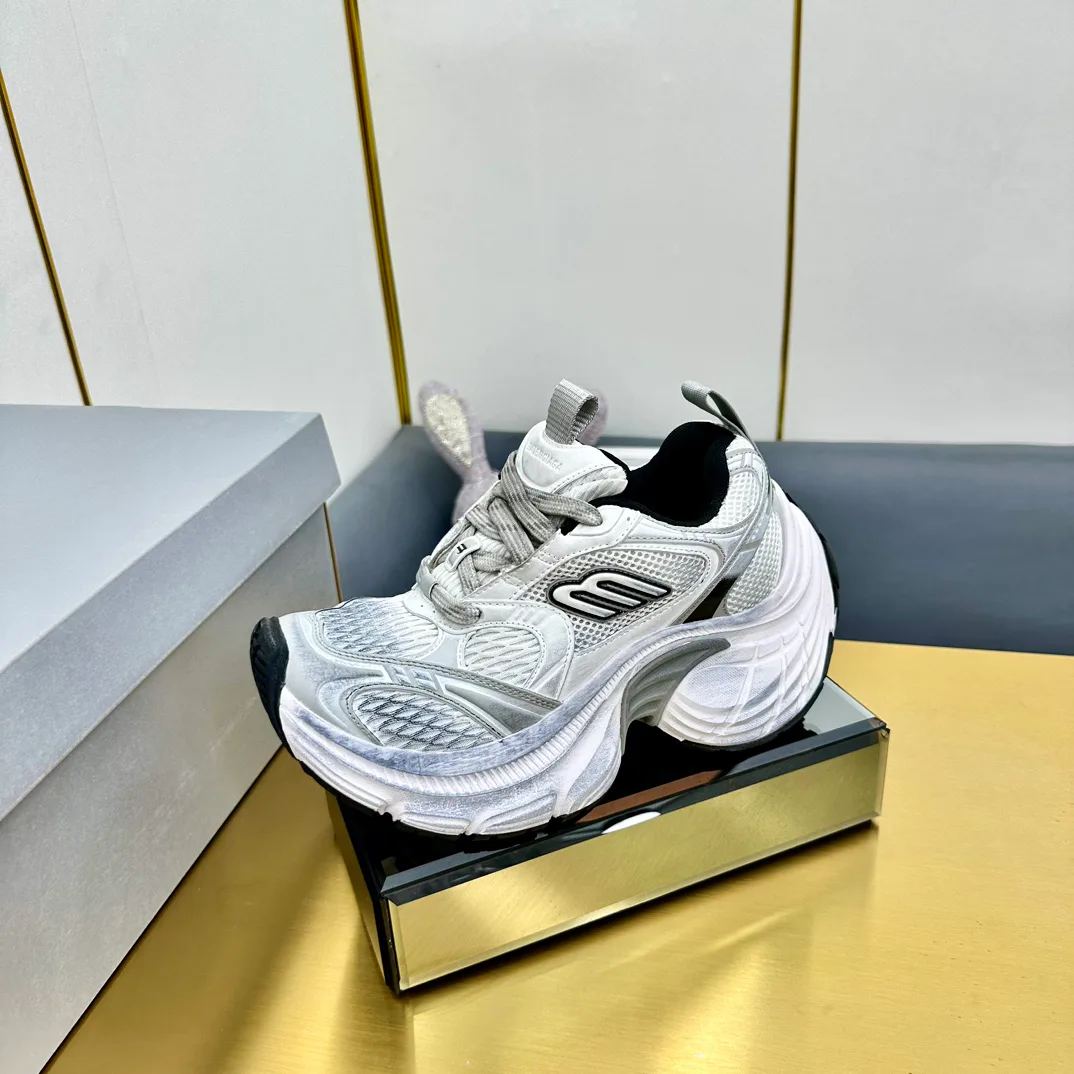 Кроссовки Женские Balenciaga 11567662