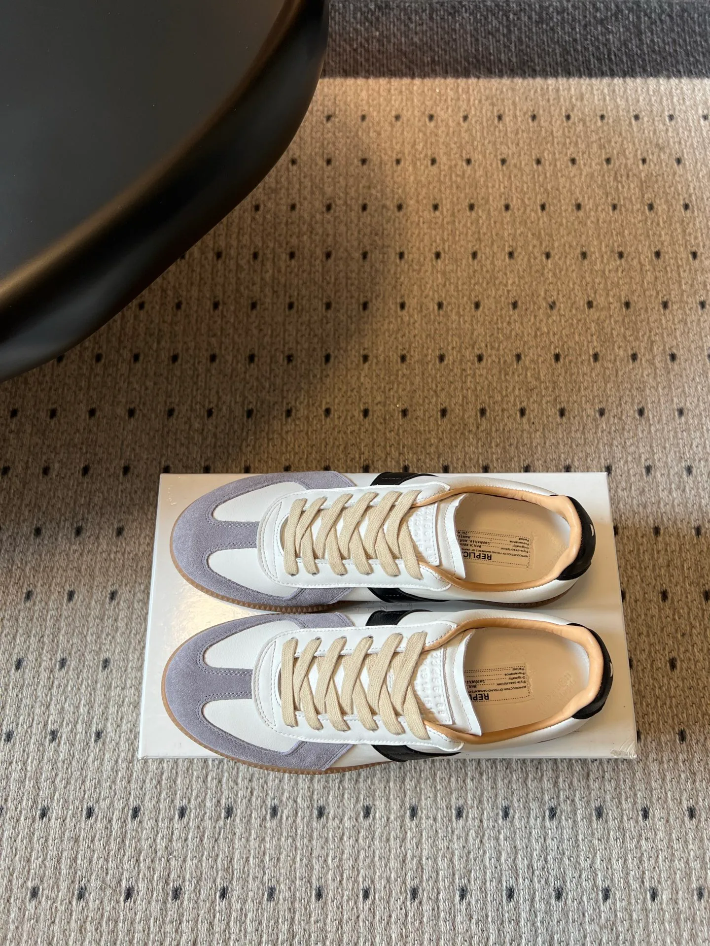 Кроссовки Женские Maison Margiela 17568926