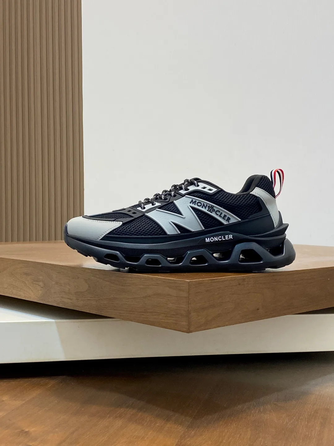 Кроссовки Мужские Moncler 12842864