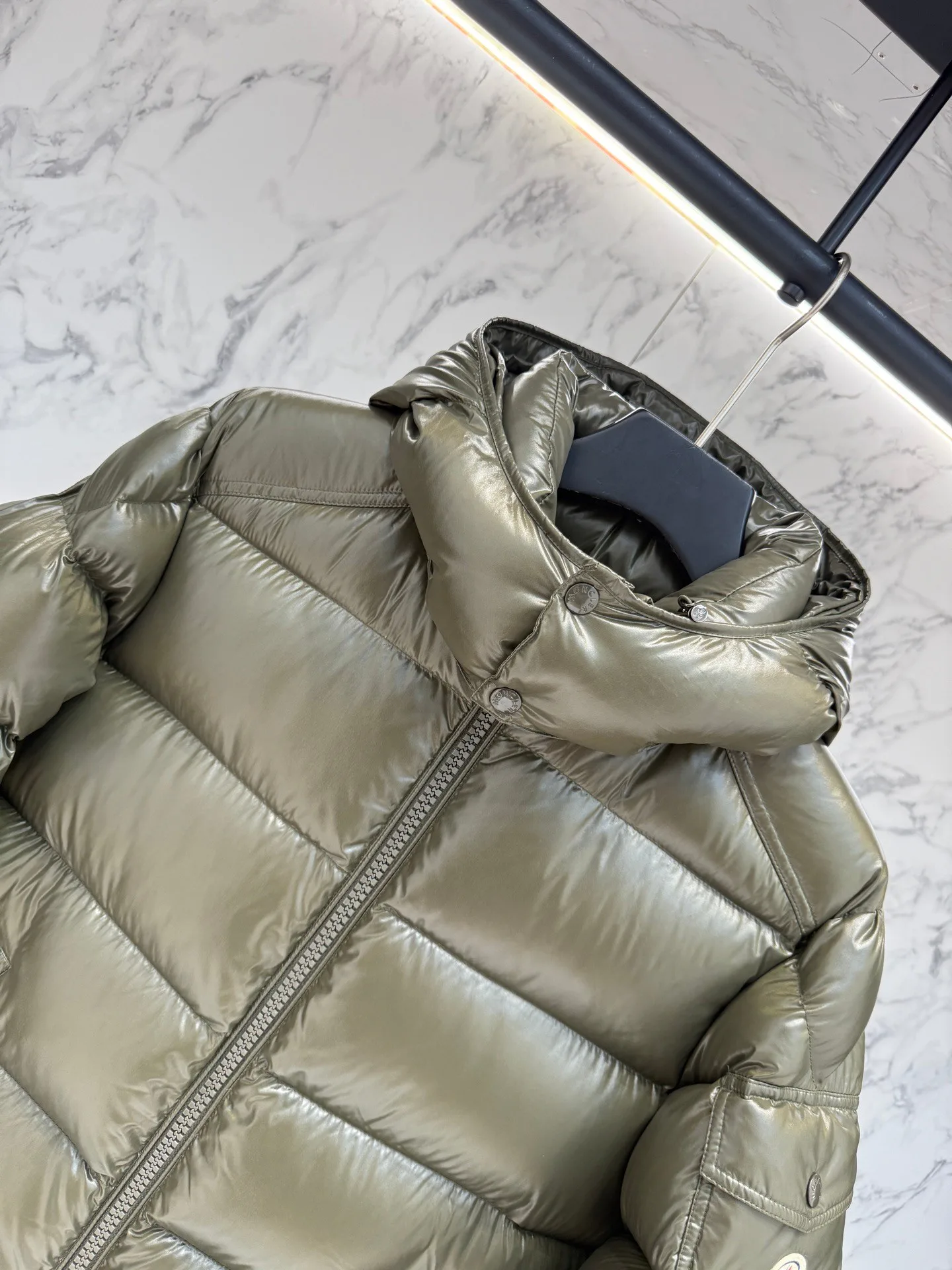 Куртки И Пуховики Женские Moncler 18048715