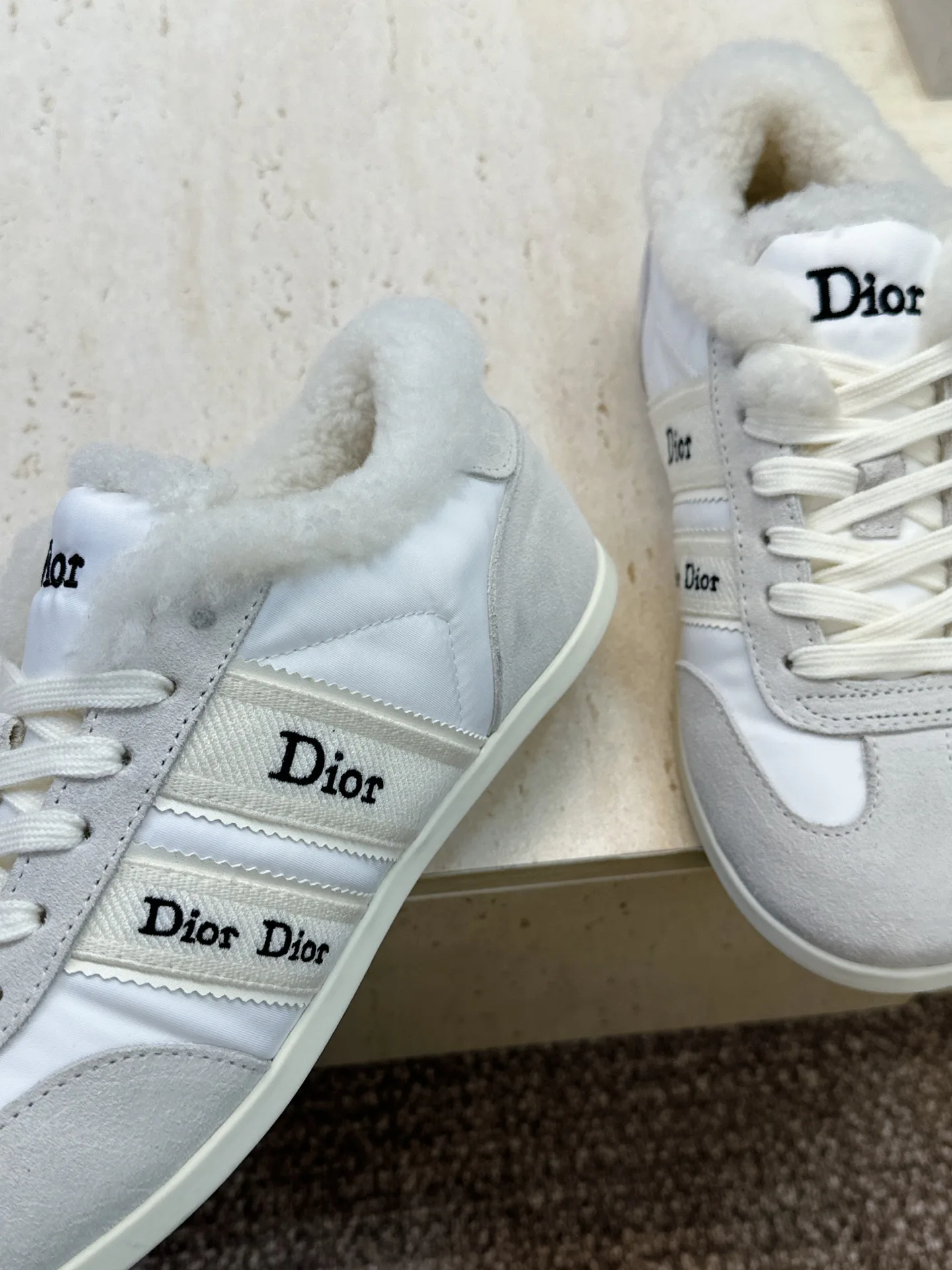 Кроссовки Женские Christian Dior 18247833
