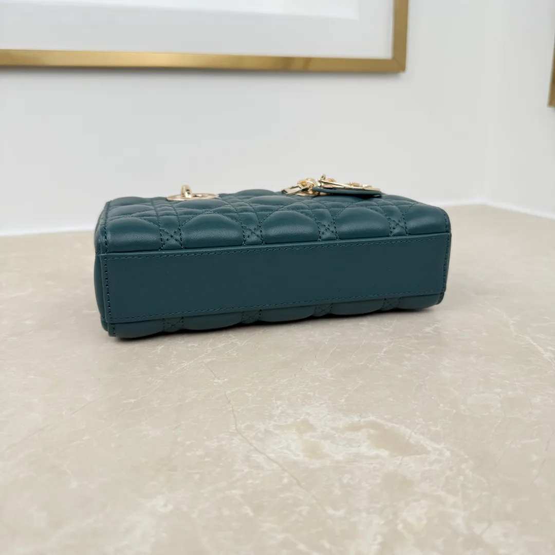 Классические Сумки Женские Christian Dior 18242050