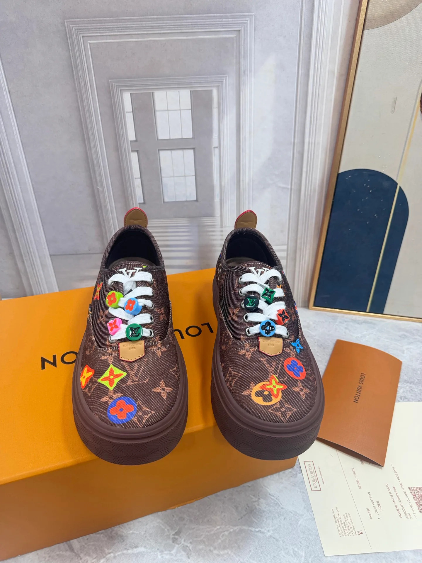 Кроссовки Мужские Louis Vuitton 18190070