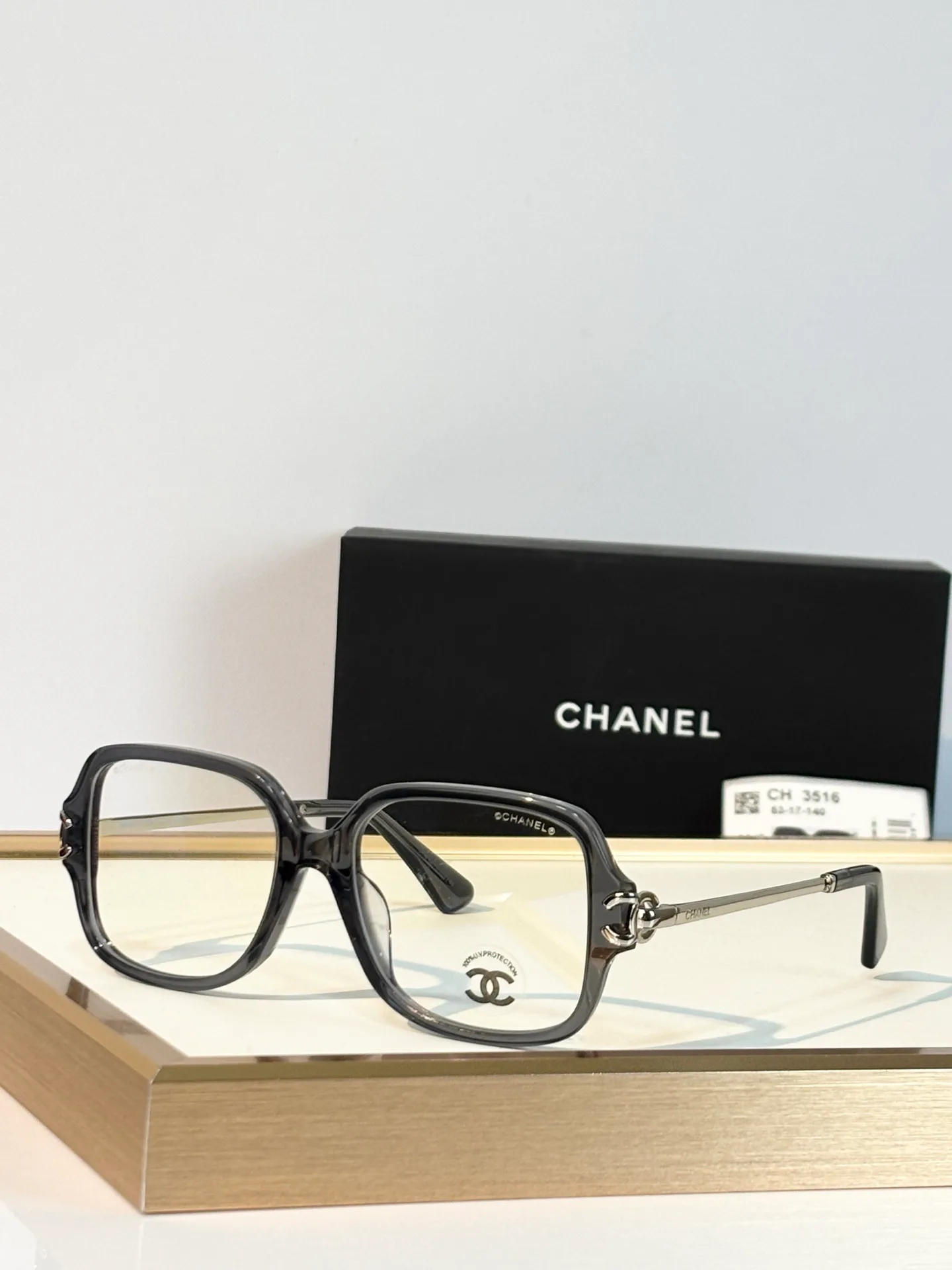 Очки Chanel 18239240