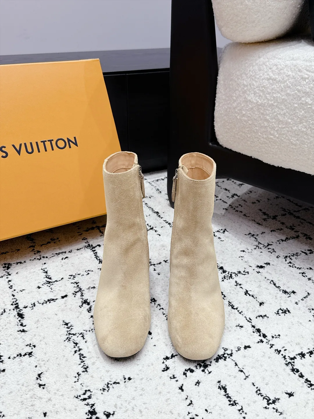 Ботильоны Женские Louis Vuitton 18454409