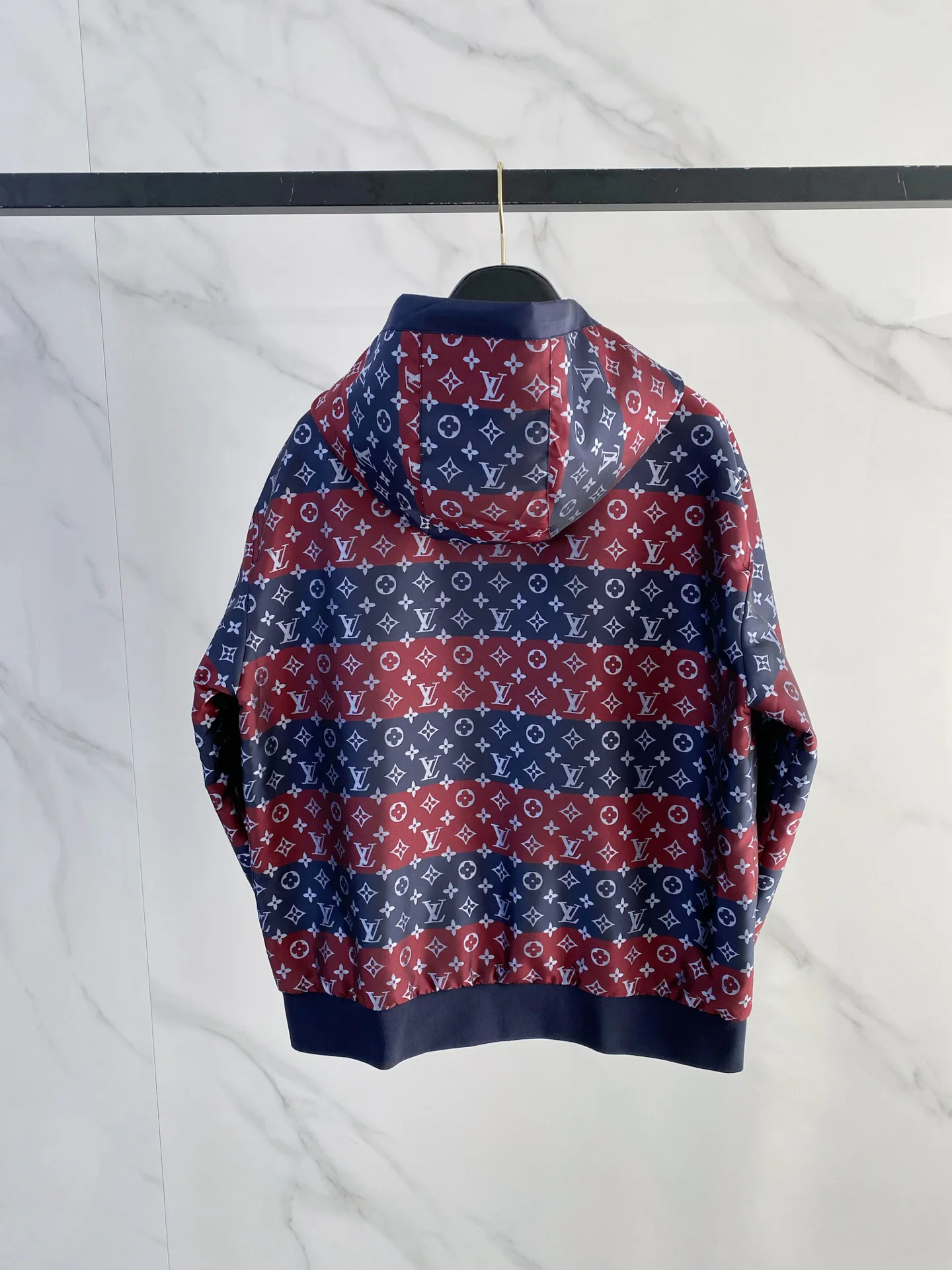 Куртки И Пуховики Мужские Louis Vuitton 10827331