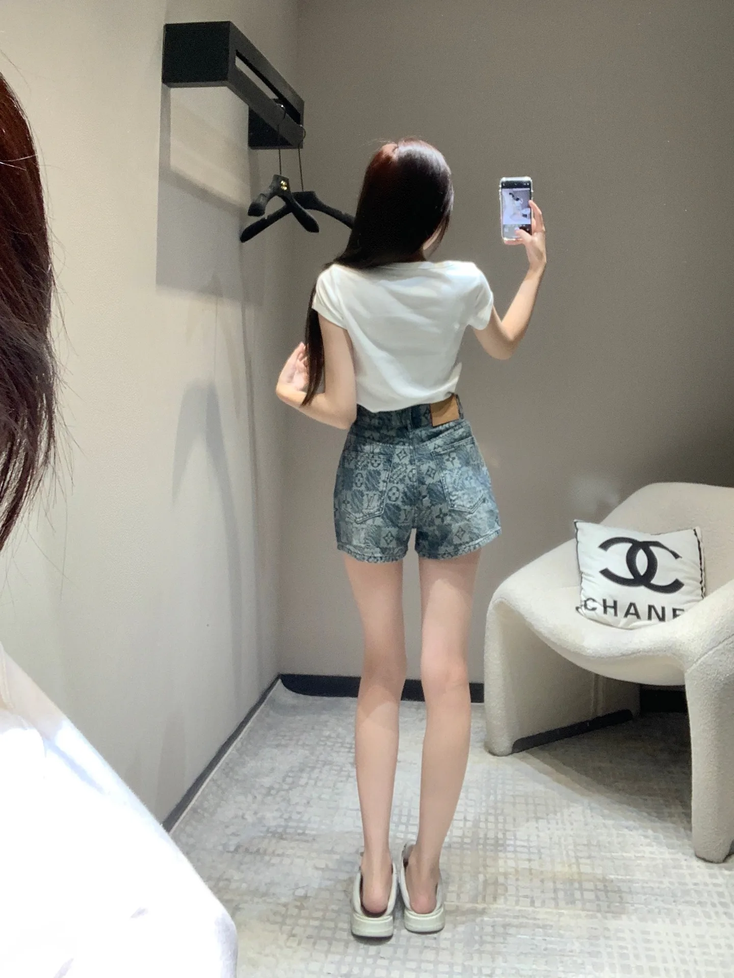 Шорты Женские Louis Vuitton 15737