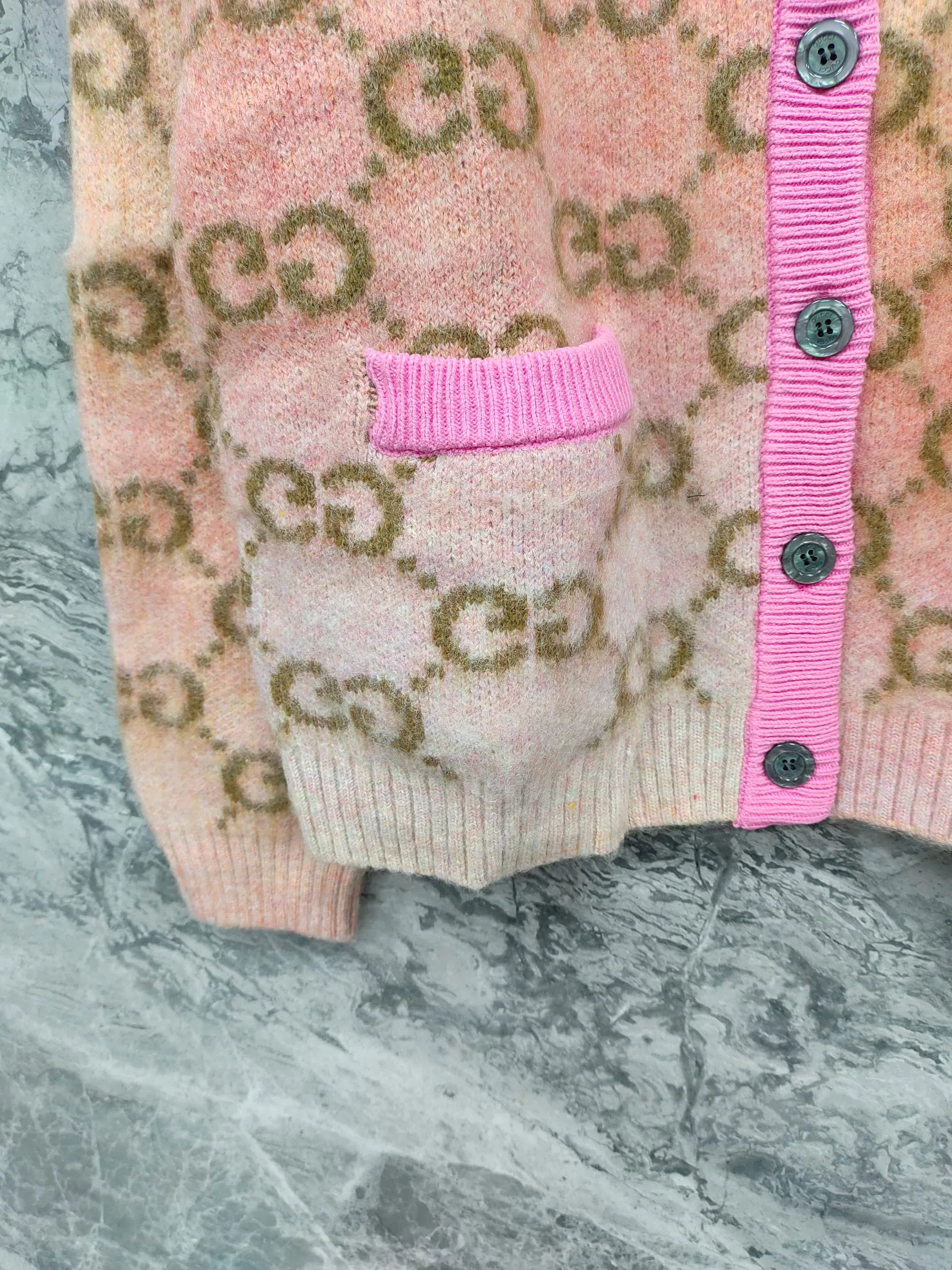 Джемперы И Свитеры Женские Gucci 18417250