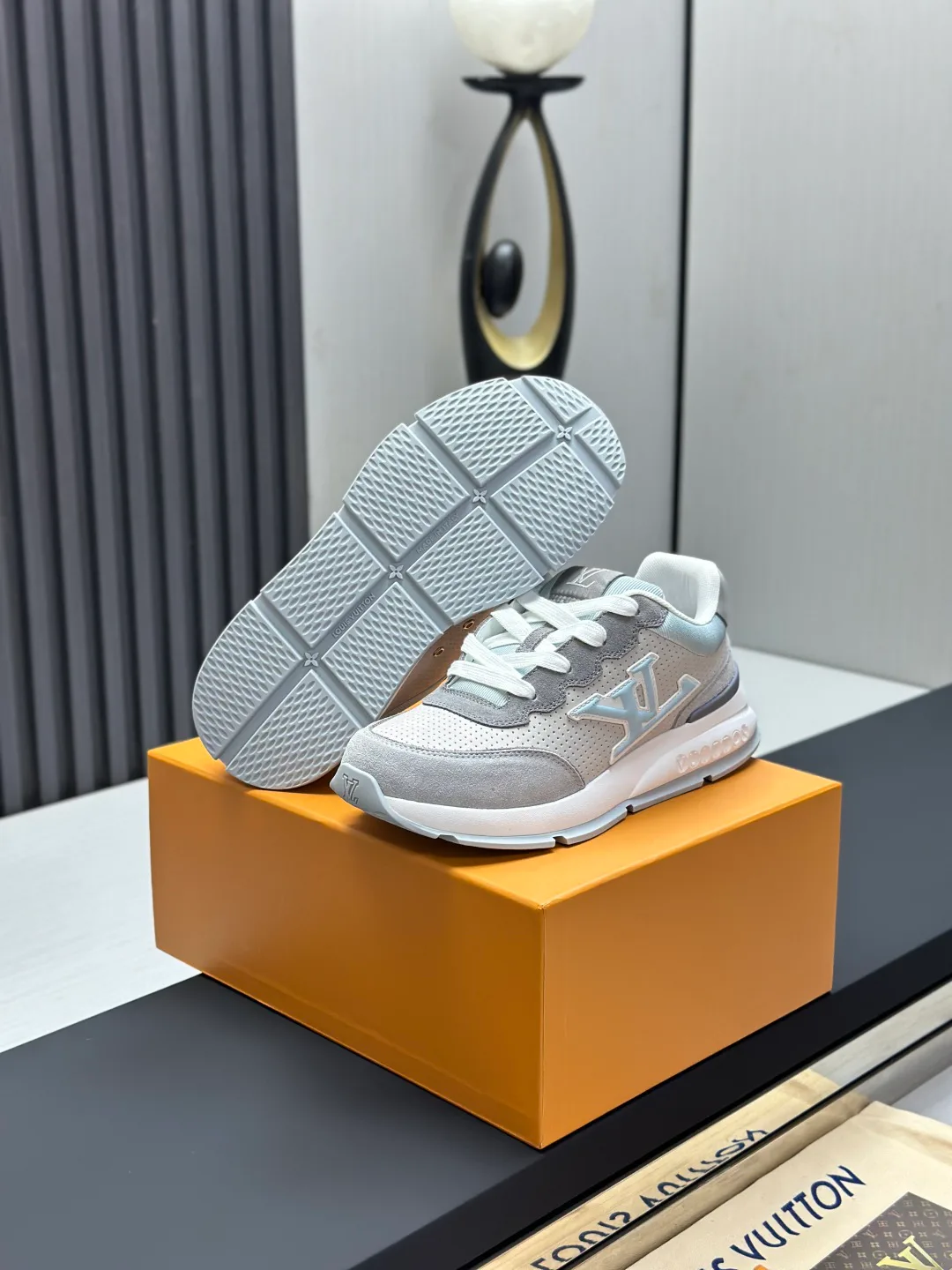 Кроссовки Мужские Louis Vuitton 198354