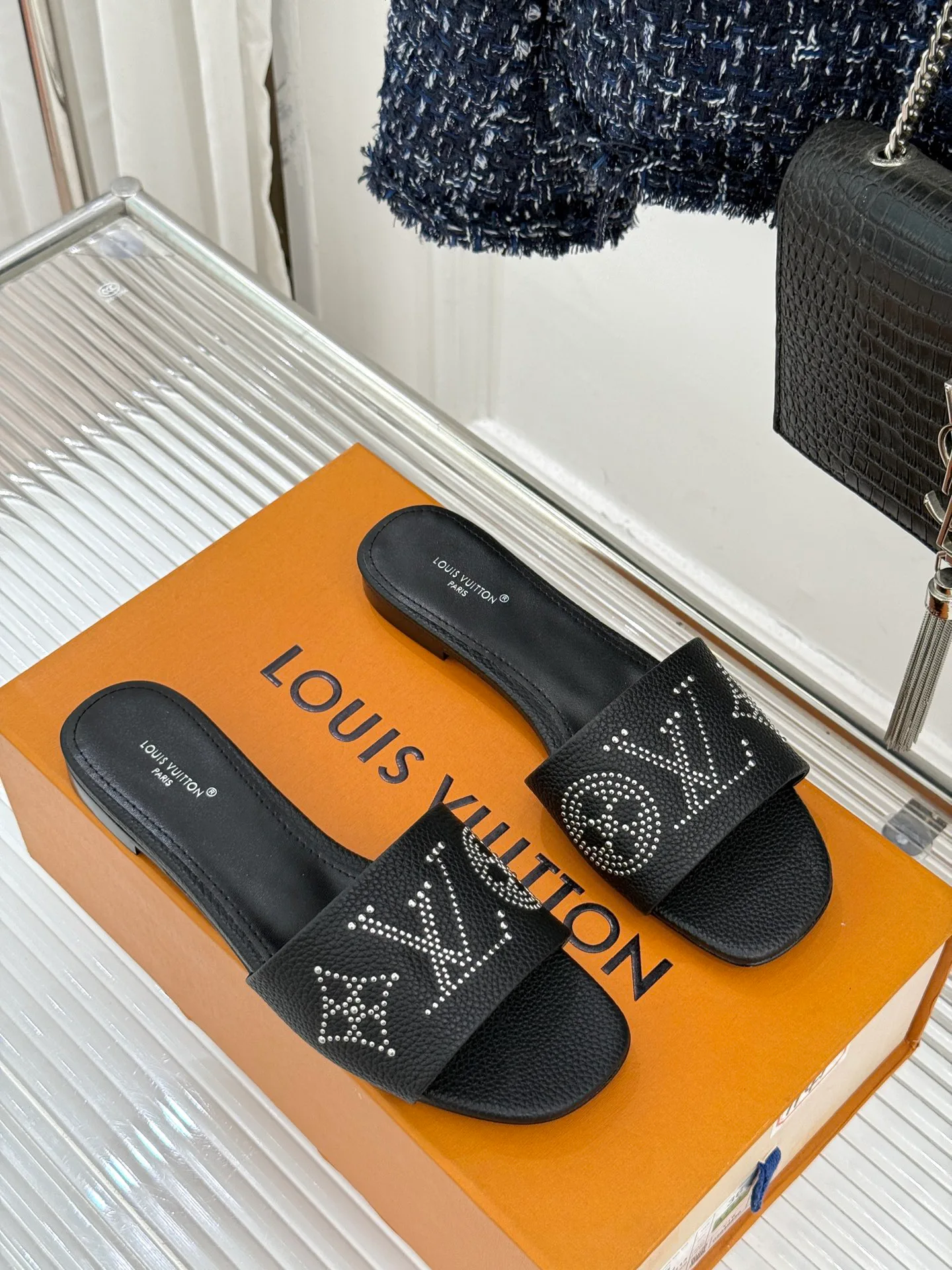 Шлепанцы Женские Louis Vuitton 2962776