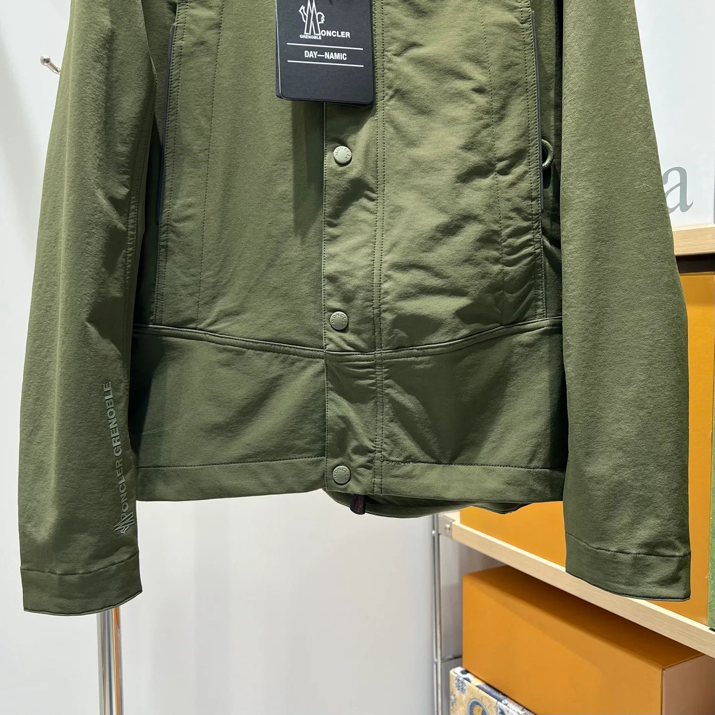 Куртки И Пуховики Мужские Moncler 11909049