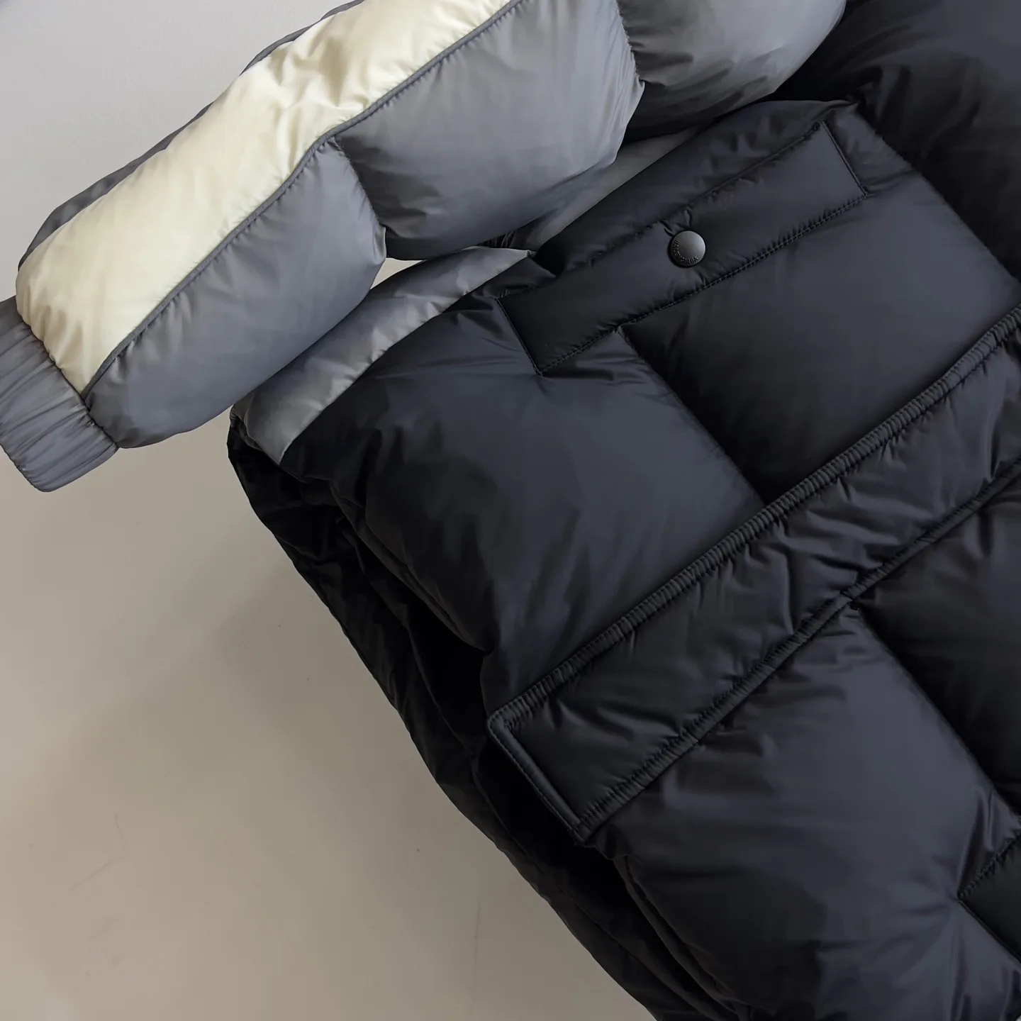 Куртки И Пуховики Женские Balenciaga 844183