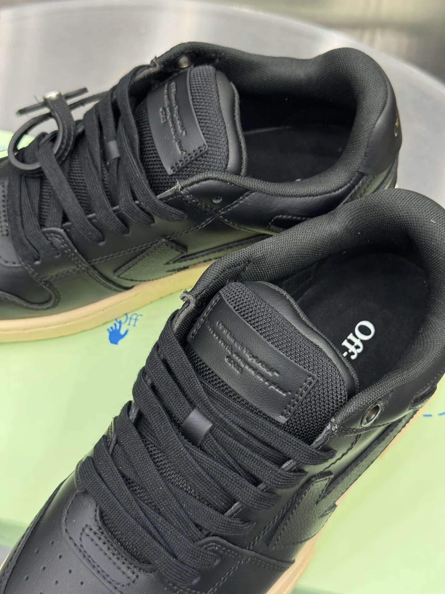 Кроссовки Женские Off-White 11751517