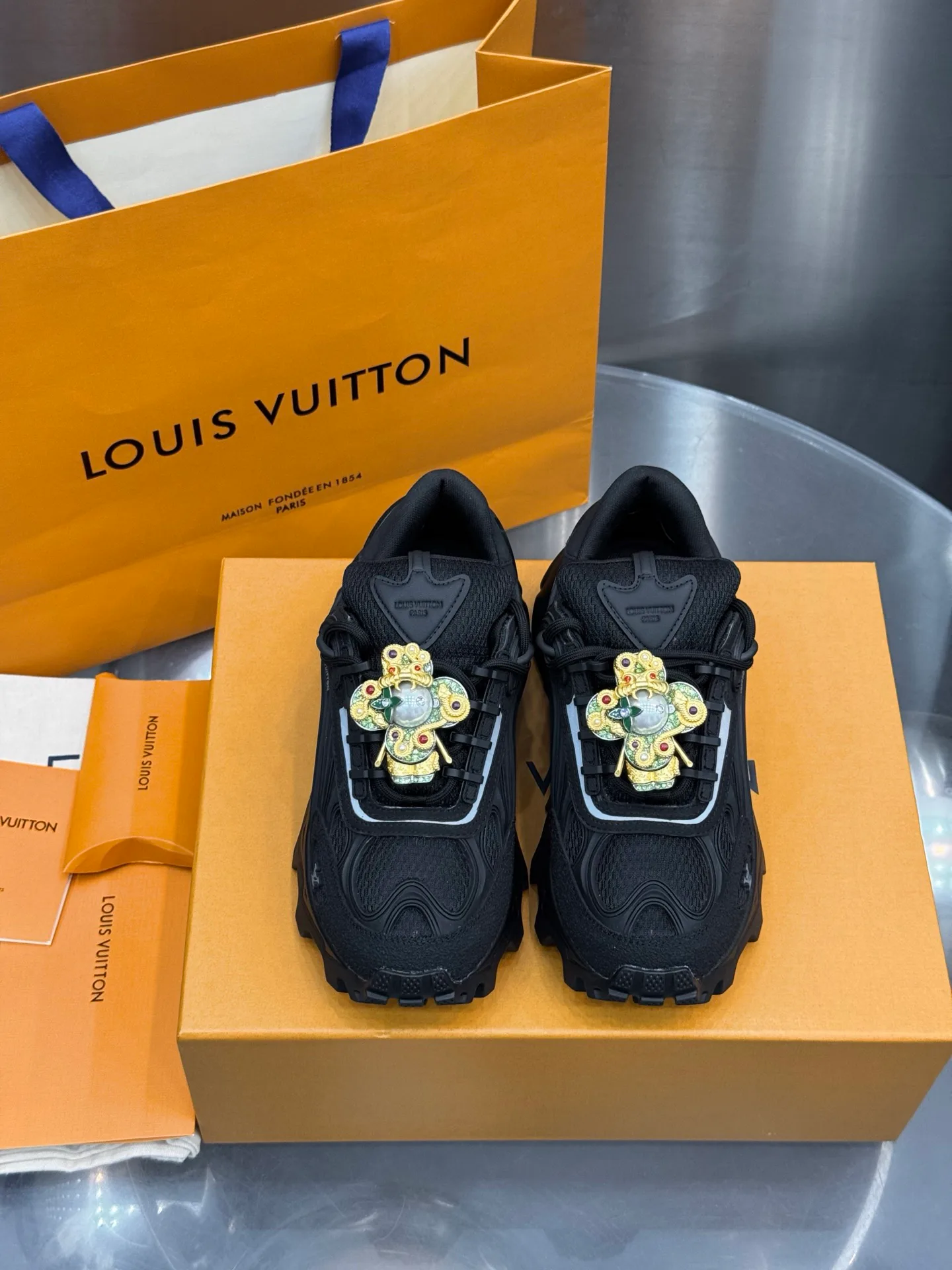 Кроссовки Женские Louis Vuitton 18202602