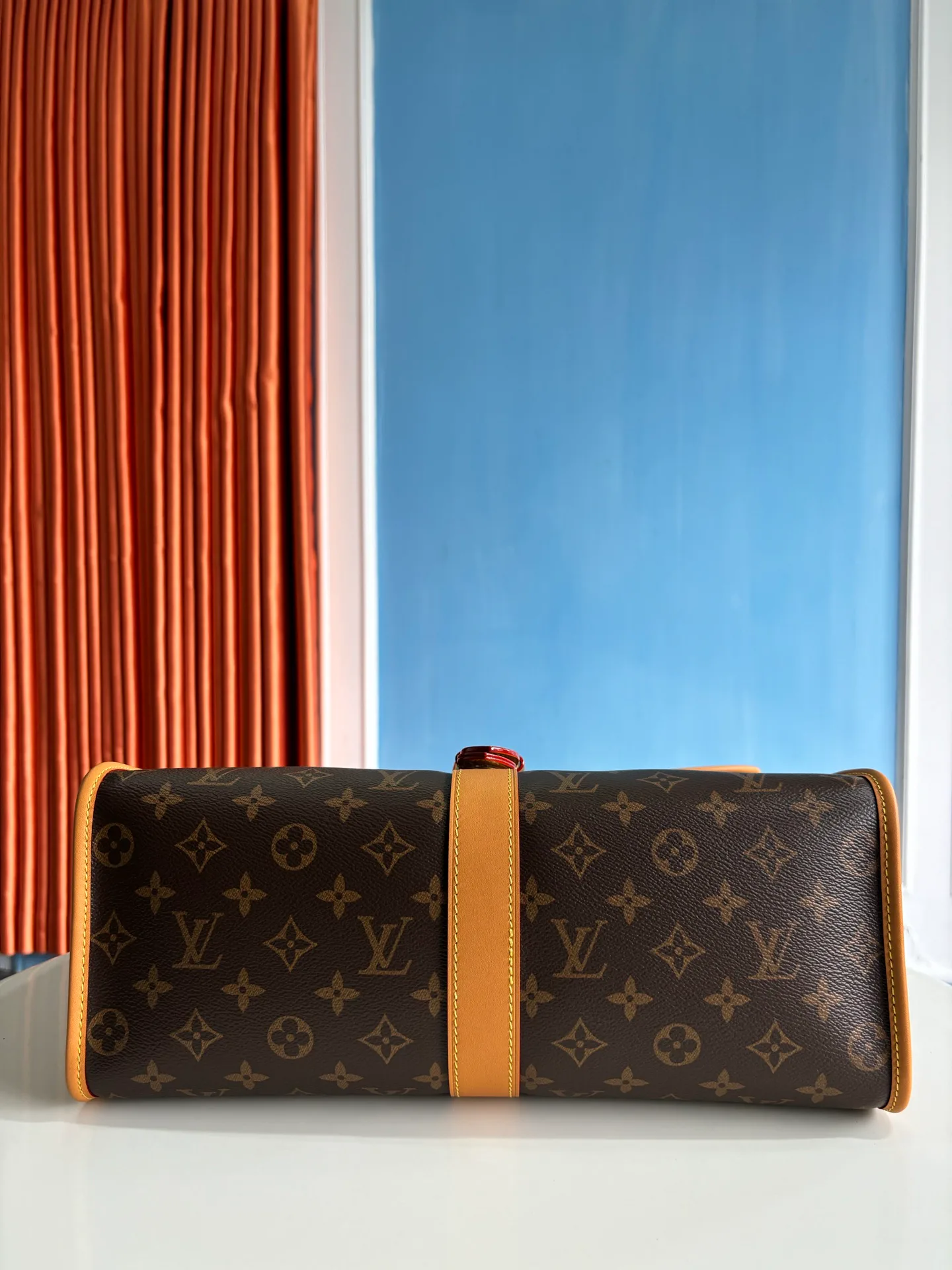 Классические Сумки Женские Louis Vuitton 18132417