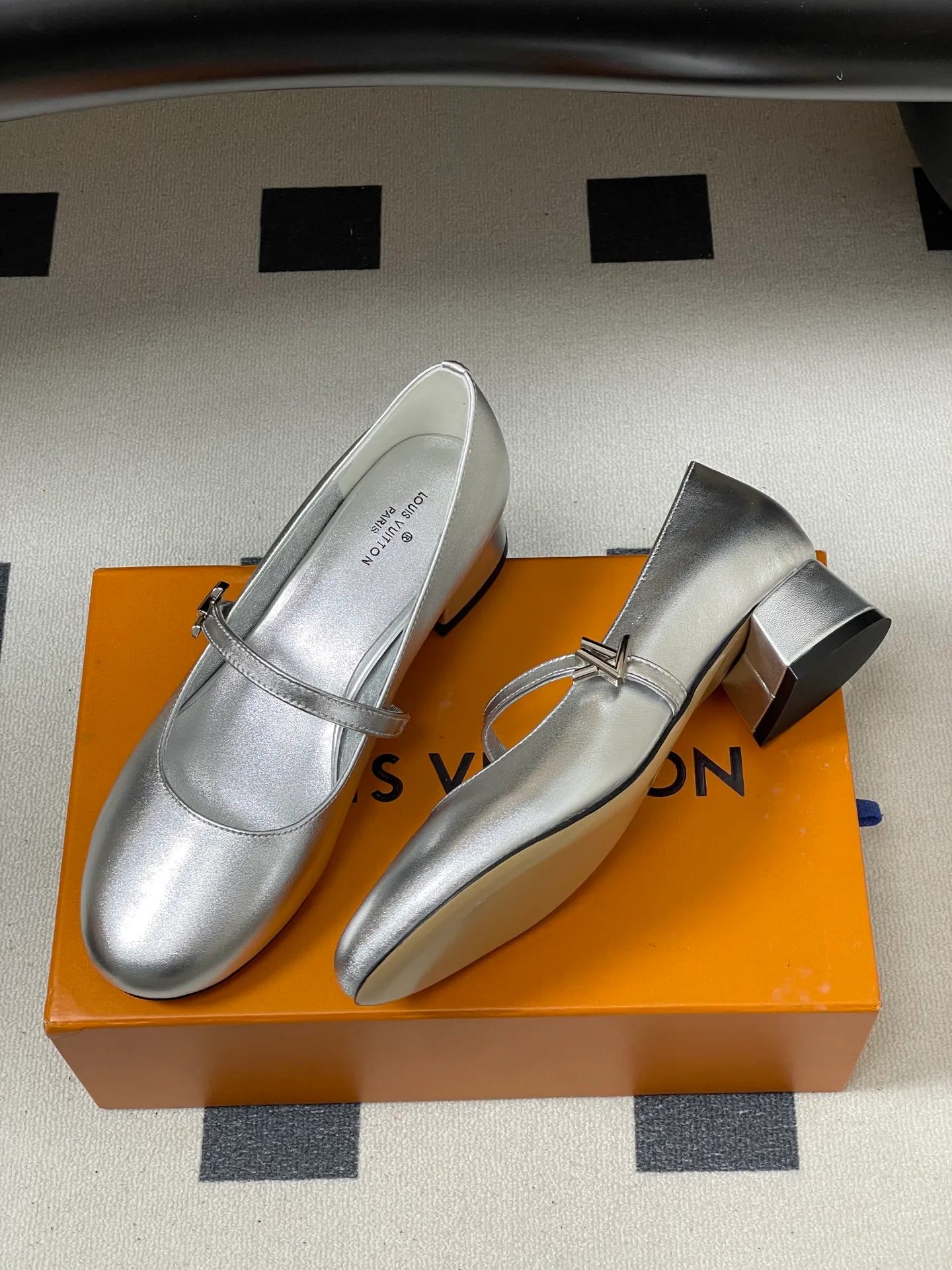 Туфли Женские Louis Vuitton 2597173