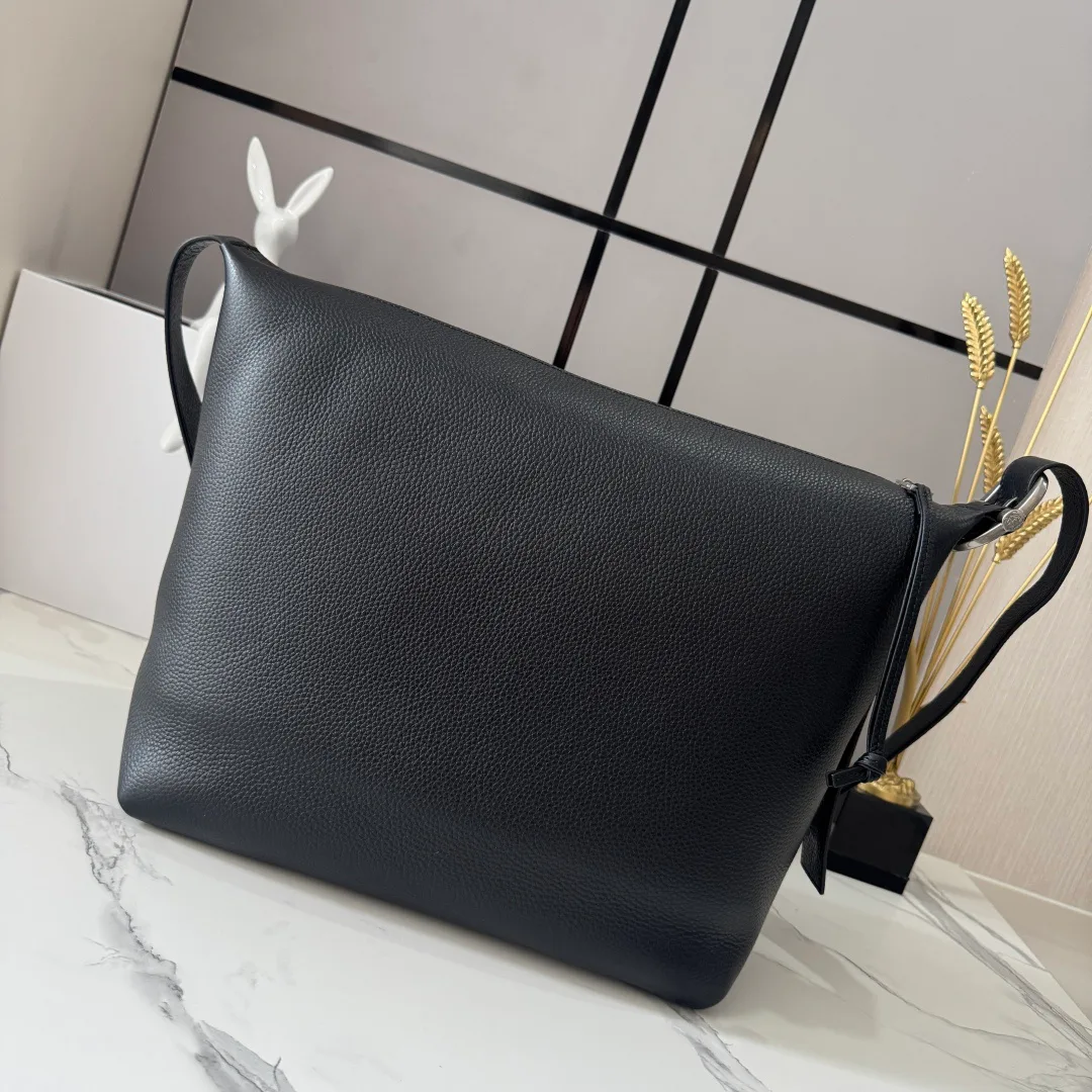 Классические Сумки Женские Loewe 17502843