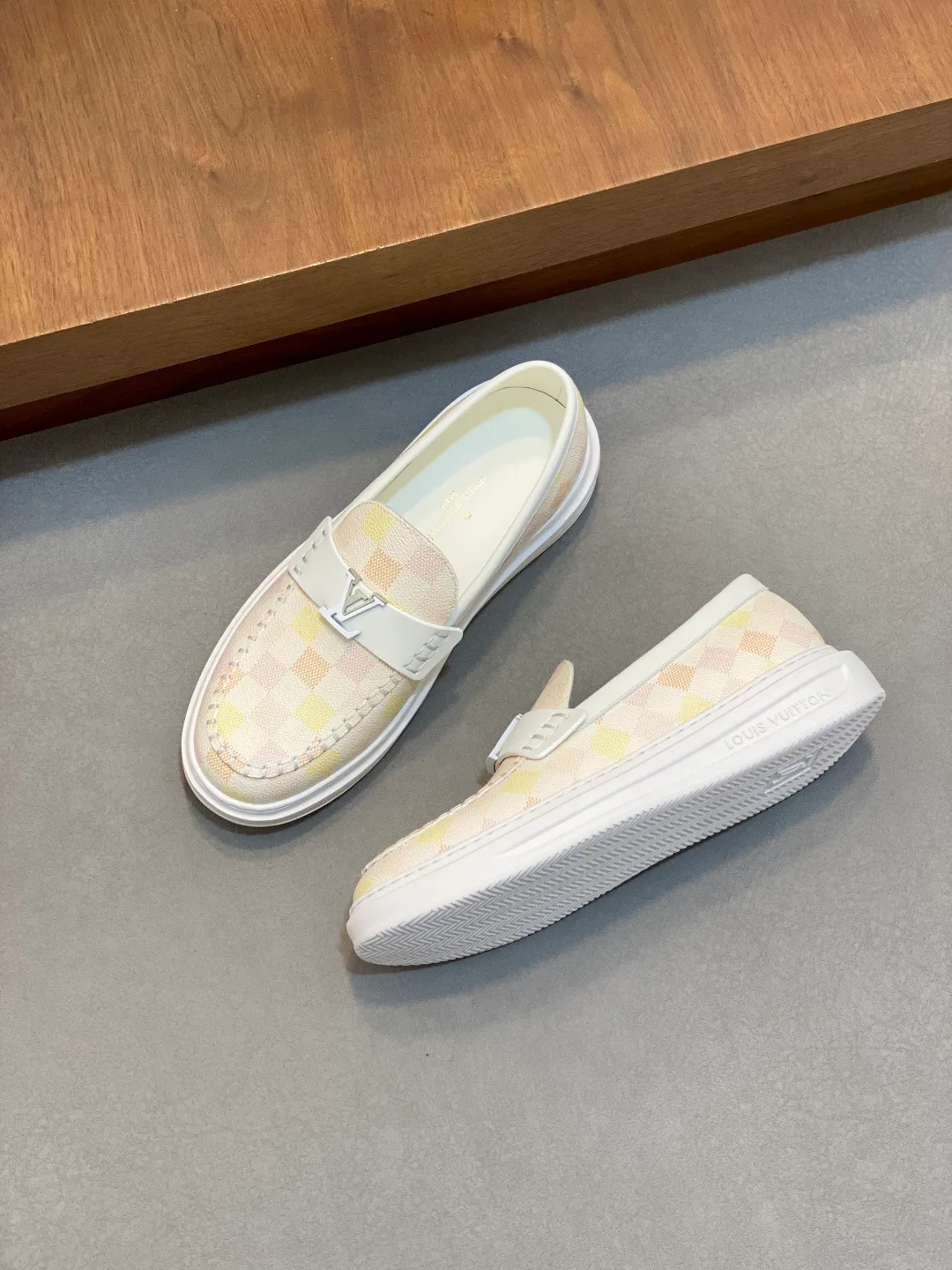 Кроссовки Мужские Louis Vuitton 11891574