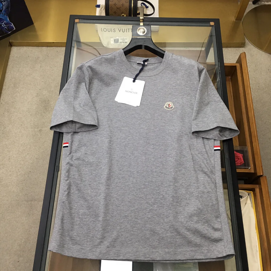 Футболки Женские Moncler 11704179