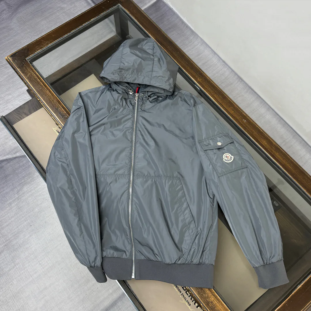Куртки И Пуховики Женские Moncler 9642308