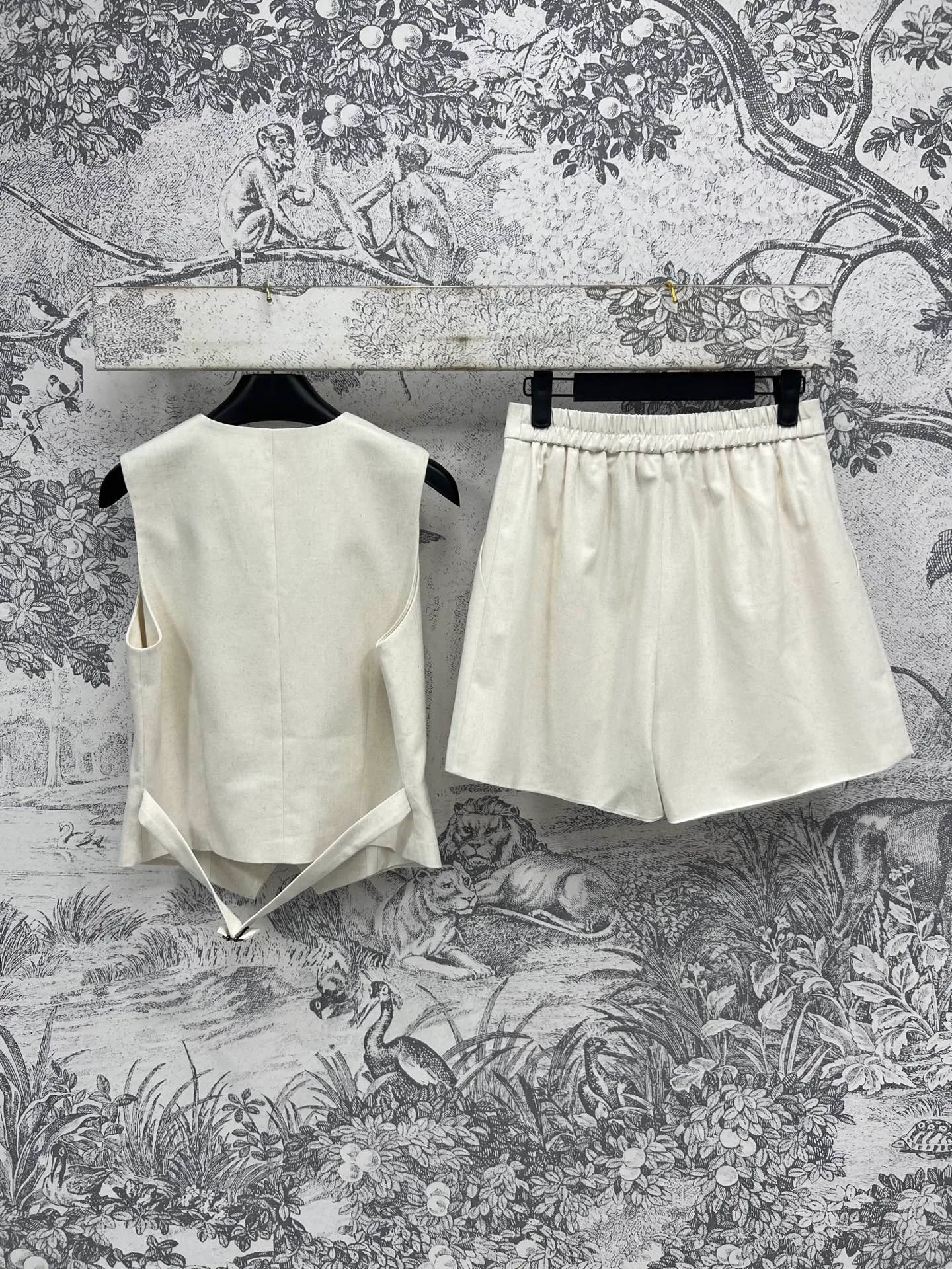 Костюмы Женские Chanel 9273498