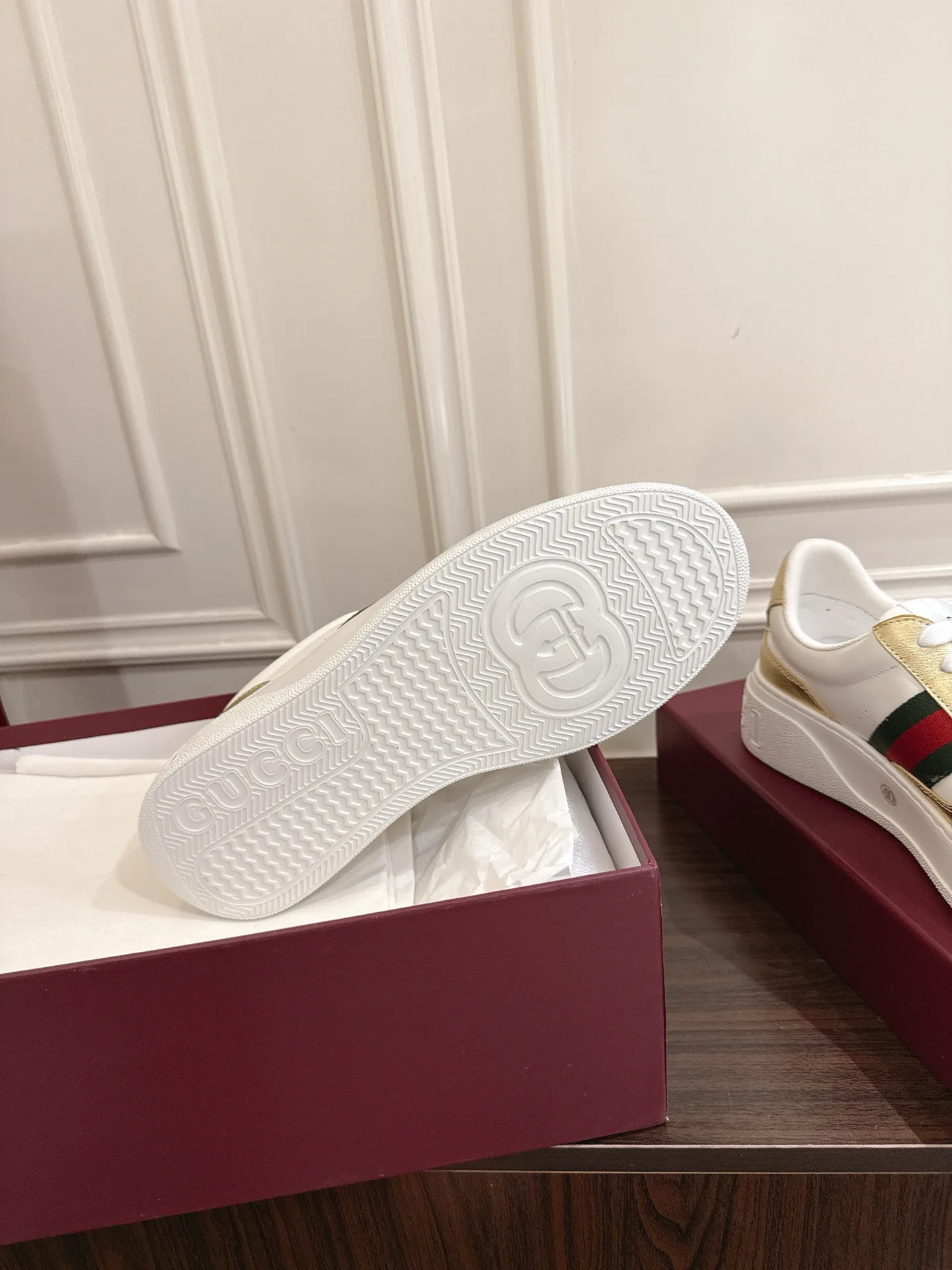 Кроссовки Женские Gucci 1220931