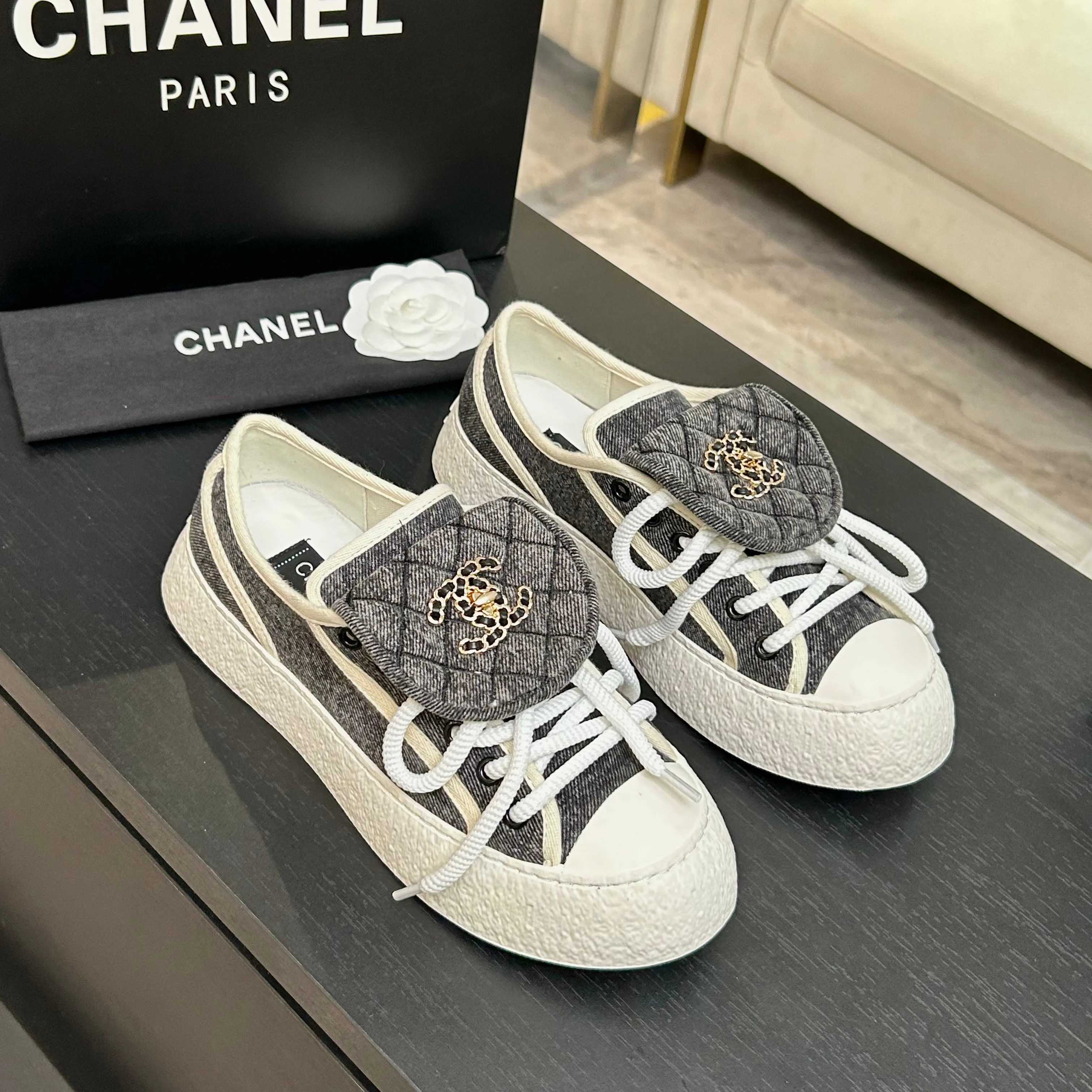 Кроссовки Женские Chanel 12807382