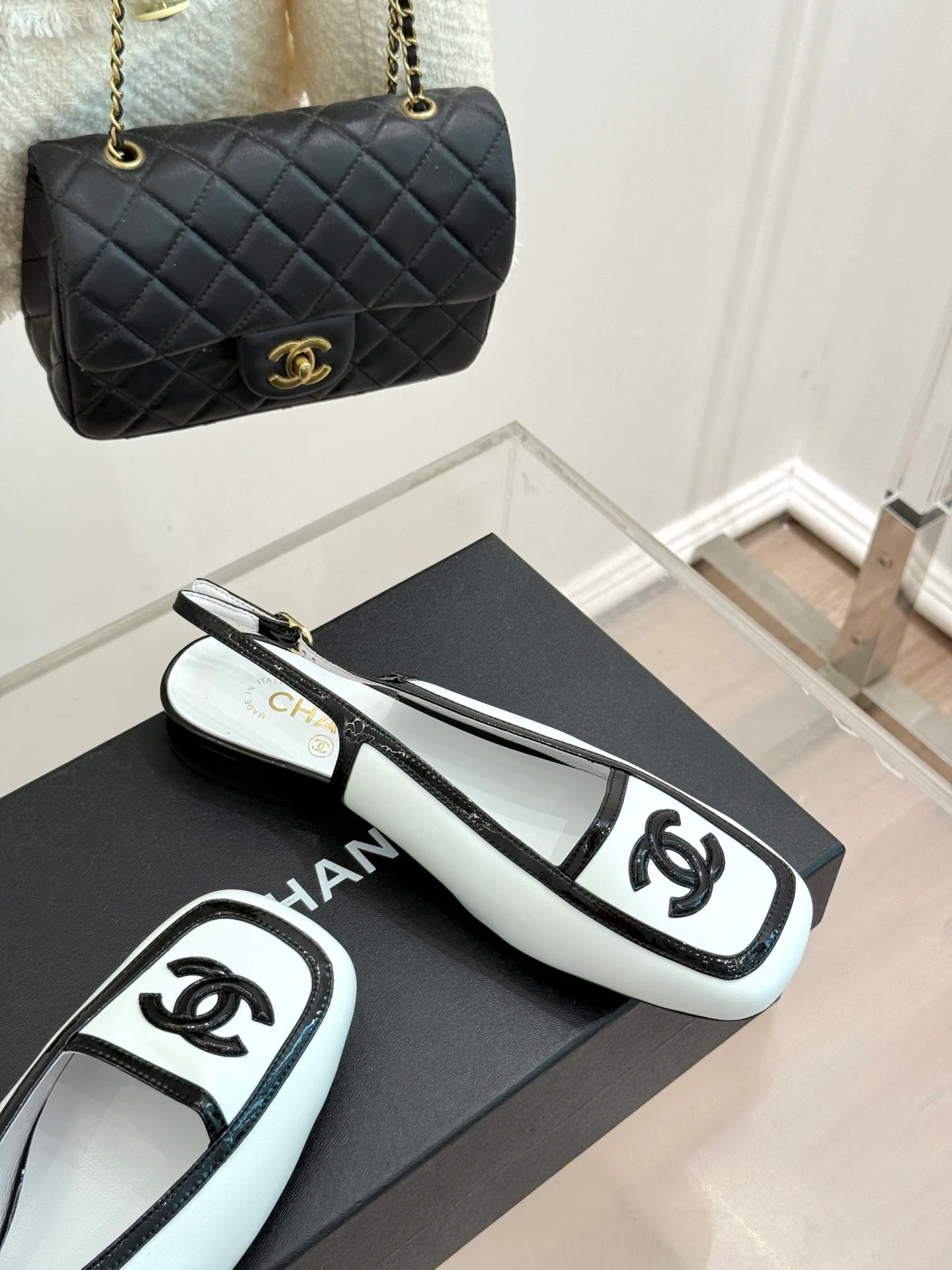 Босоножки Женские Chanel 17616176