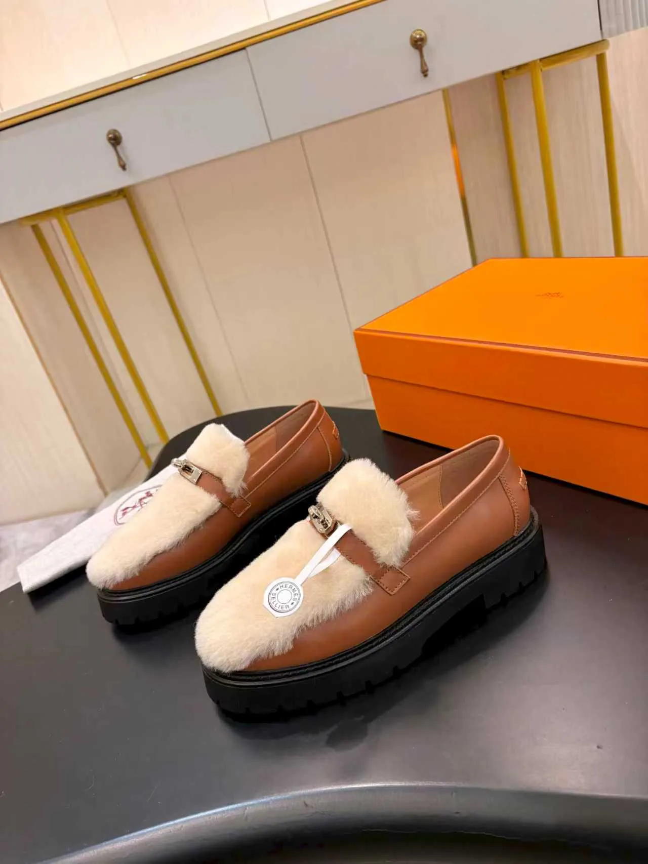 Лоферы Женские Hermes 379557