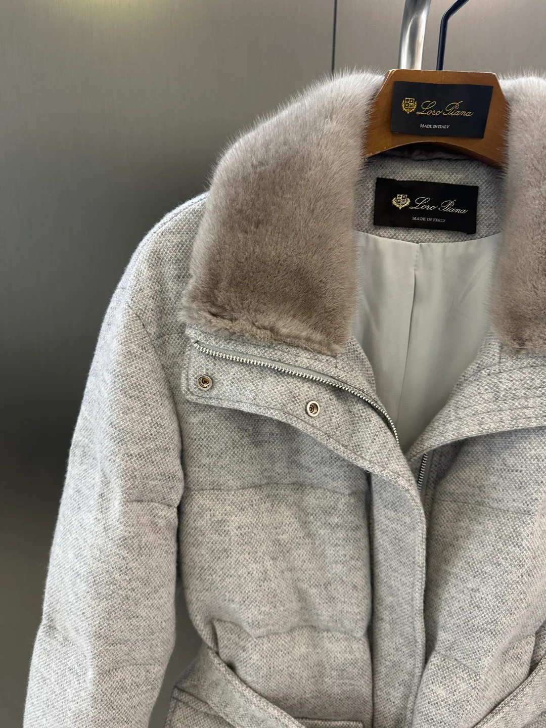 Куртки И Пуховики Женские Louis Vuitton 799810