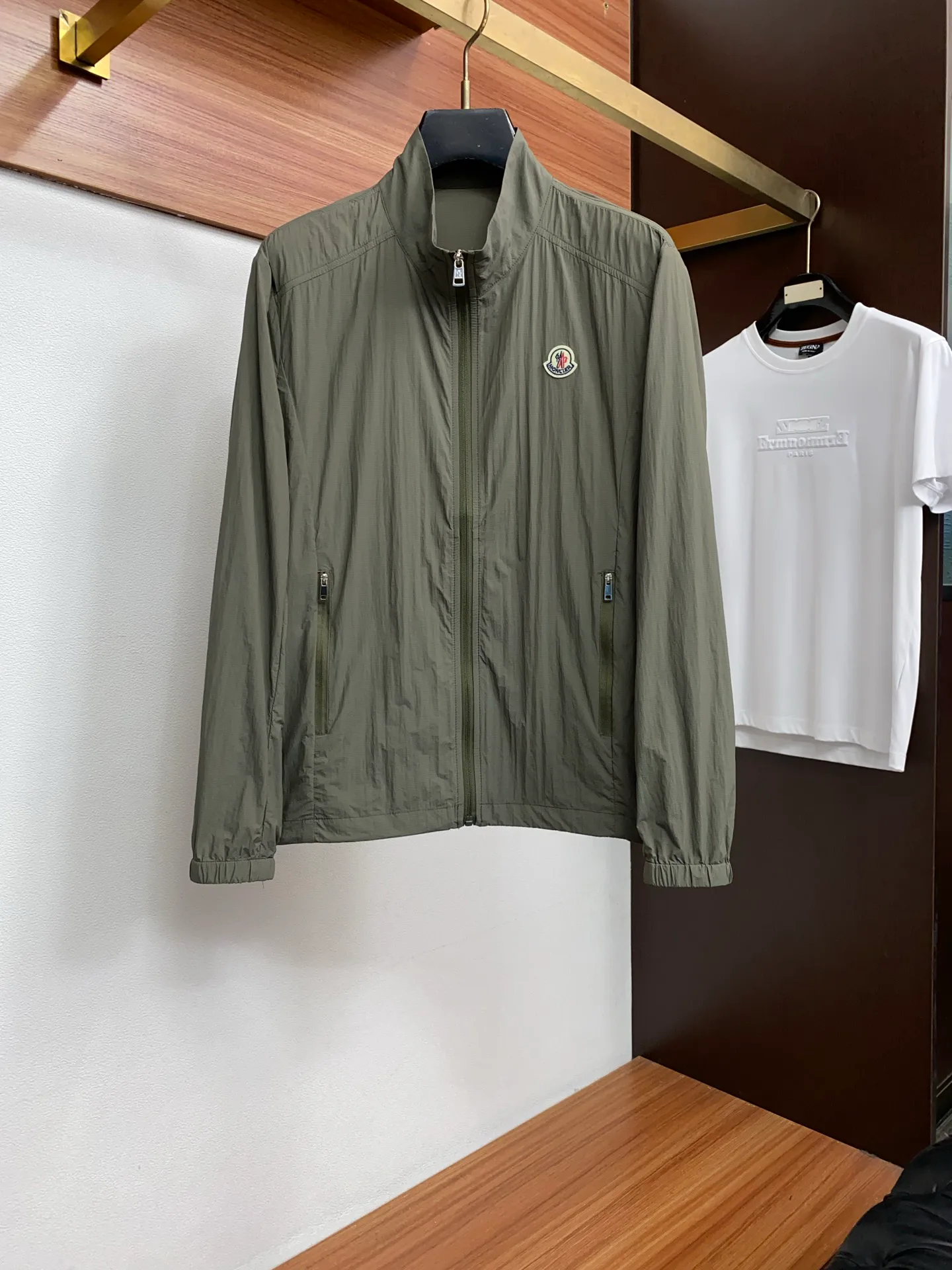 Куртки И Пуховики Мужские Moncler 17510129