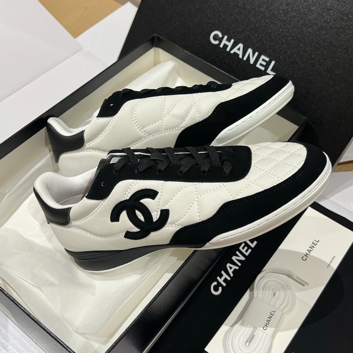 Кроссовки Женские Chanel 13358591