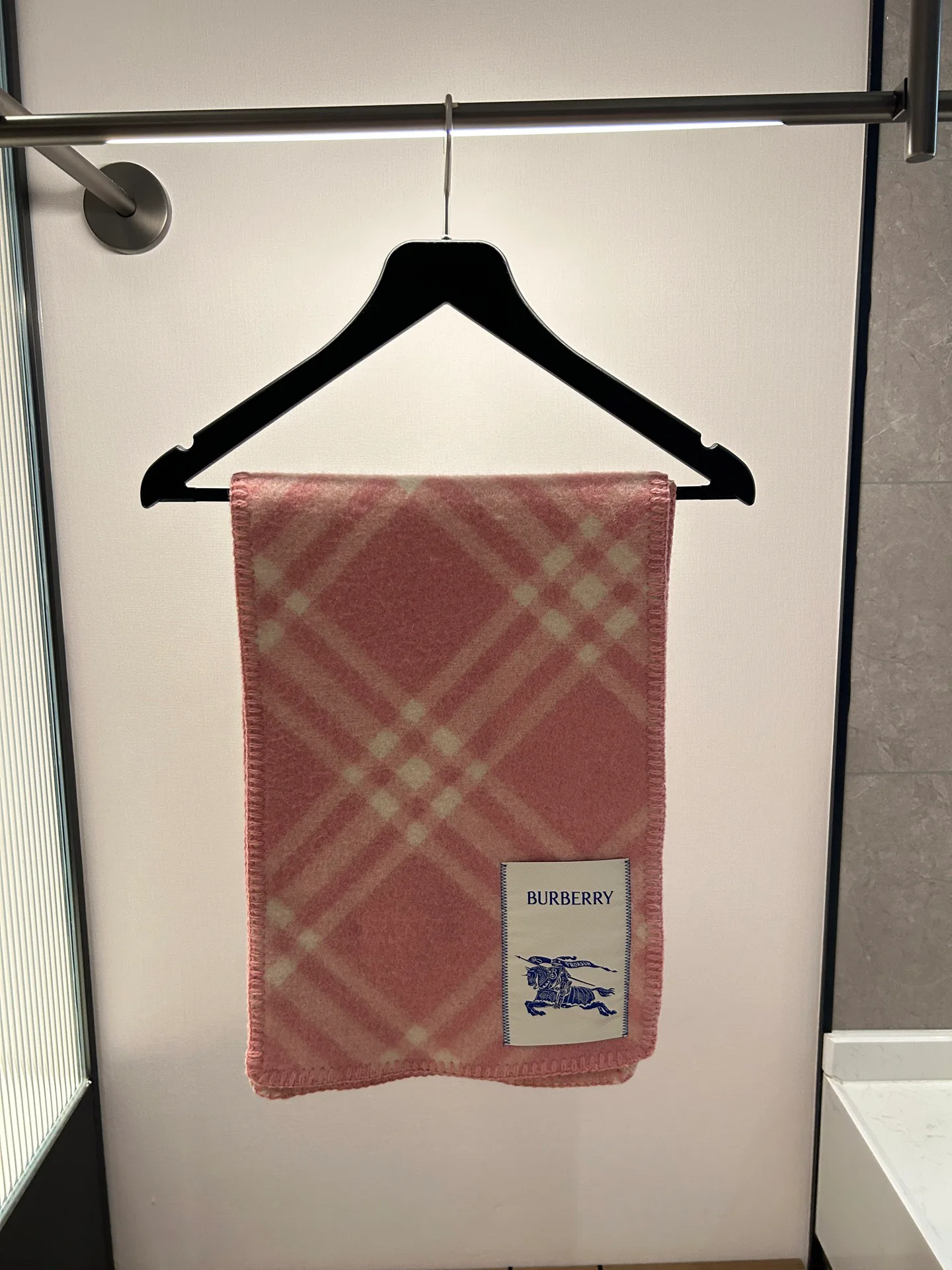 Шарфы Burberry 257035