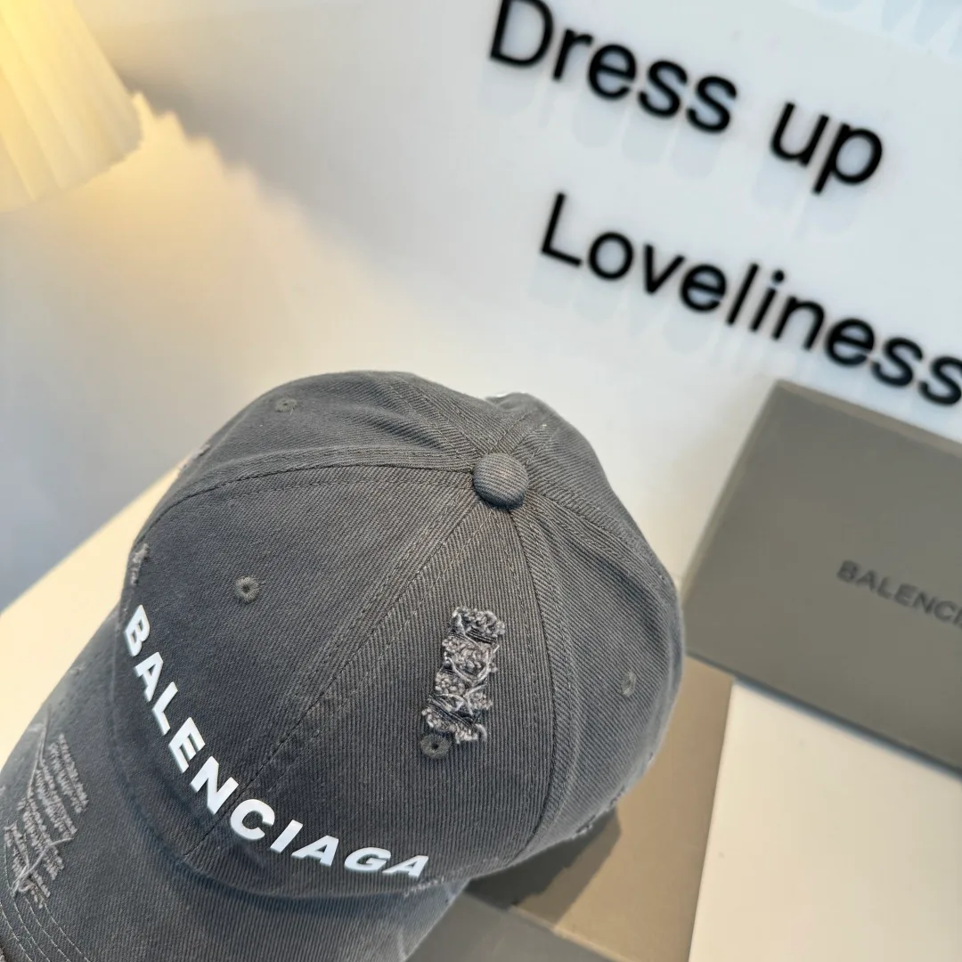 Головные Уборы Balenciaga 11633366