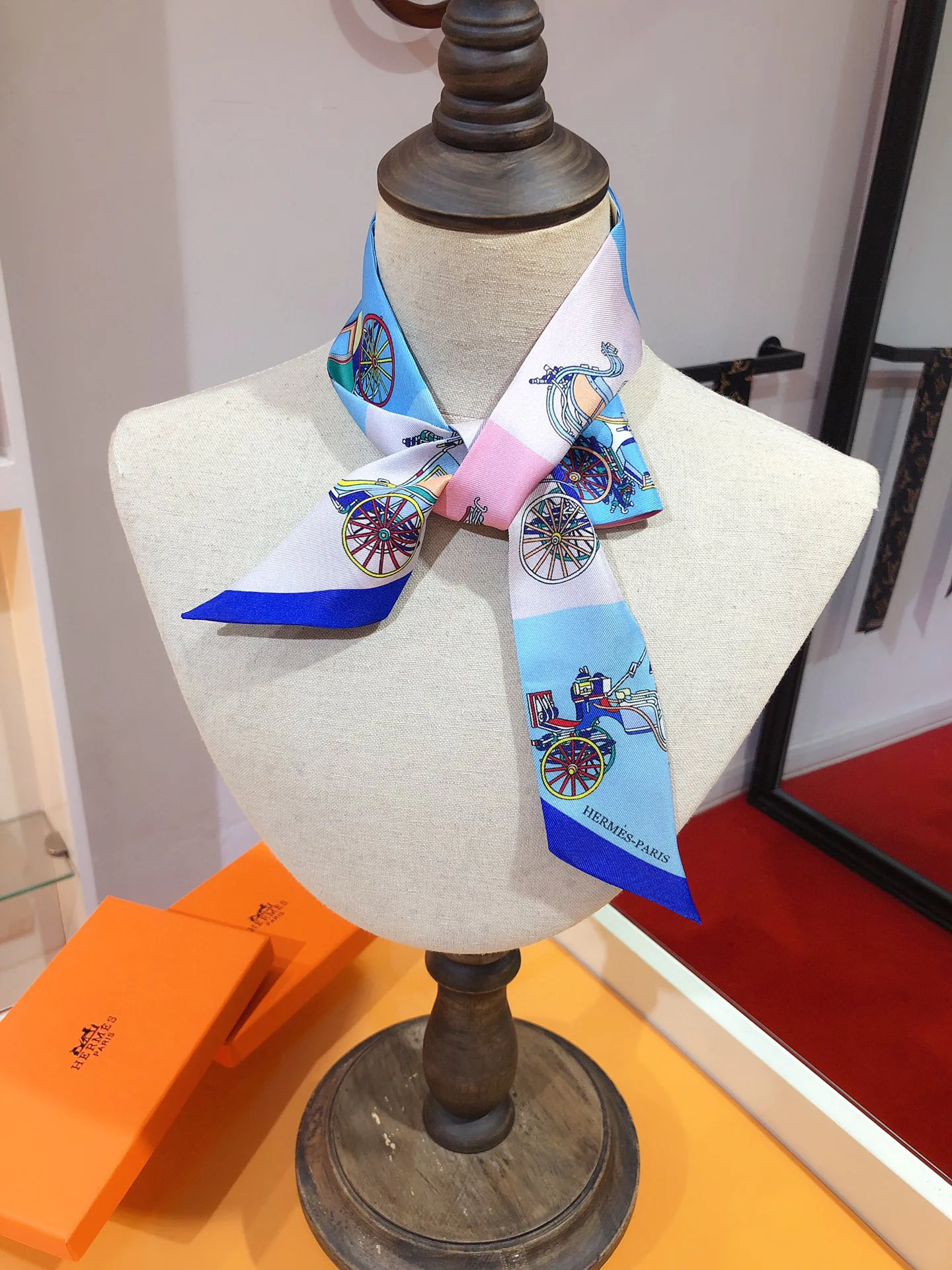 Платки Hermes 13094348
