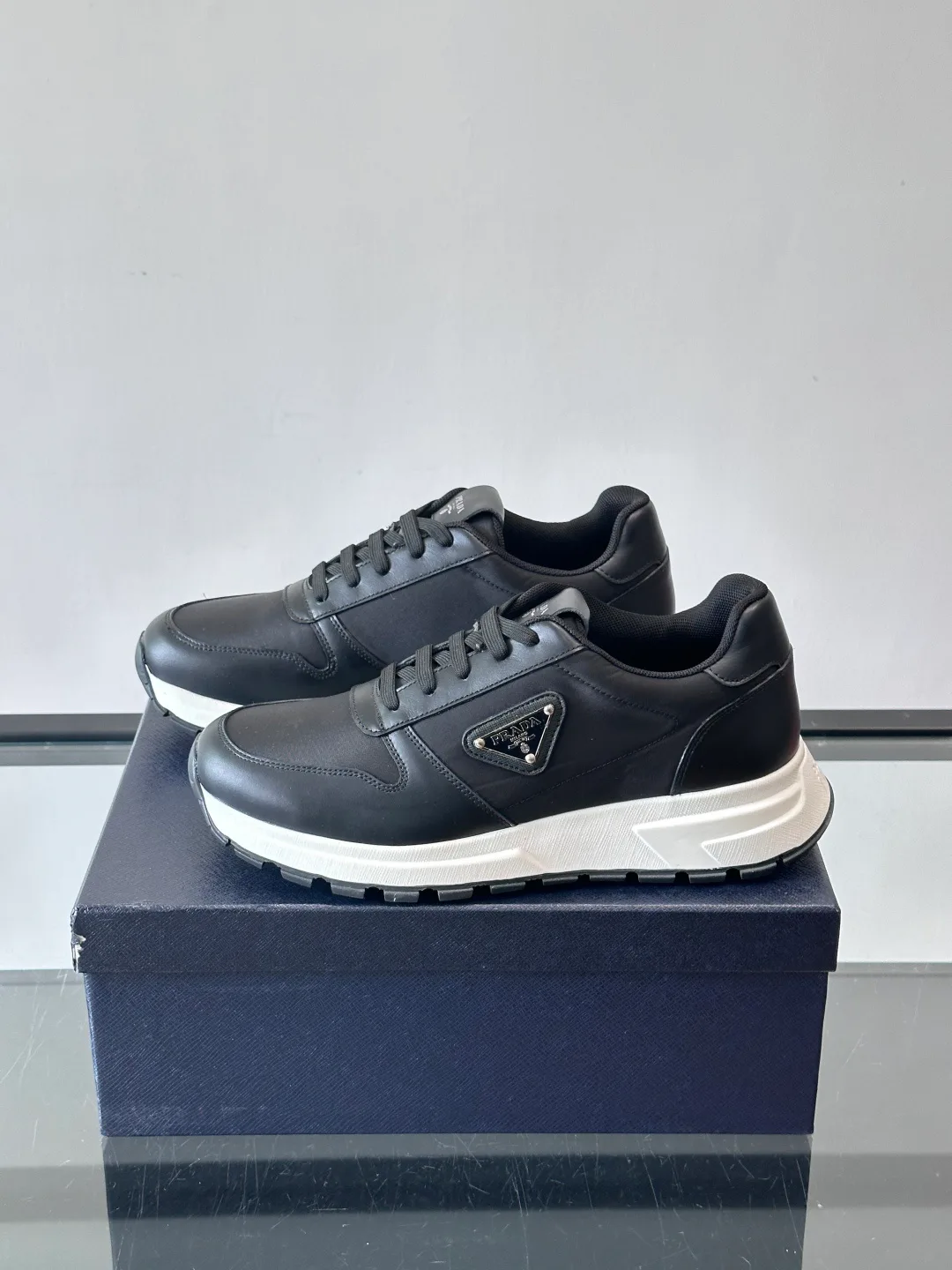 Кроссовки Мужские Prada 316125