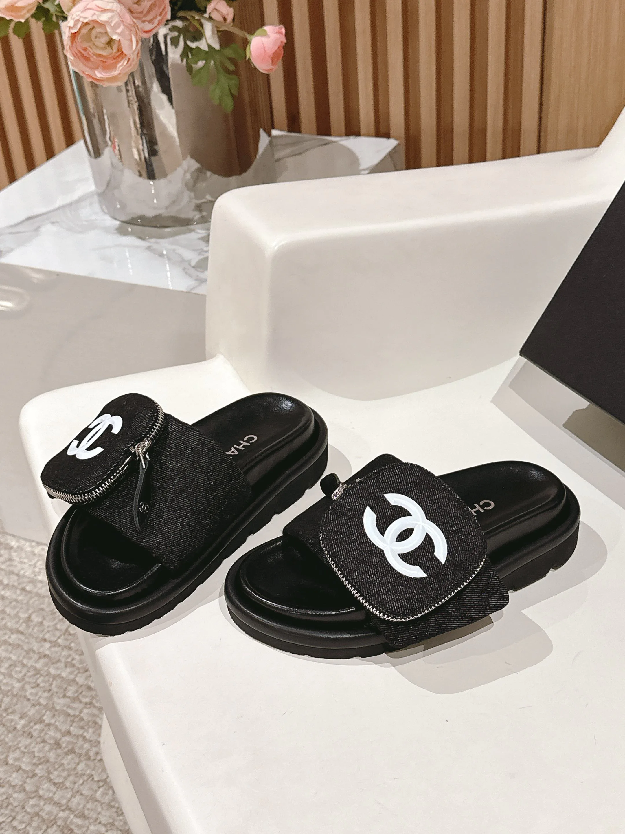 Шлепанцы Женские Chanel 25911