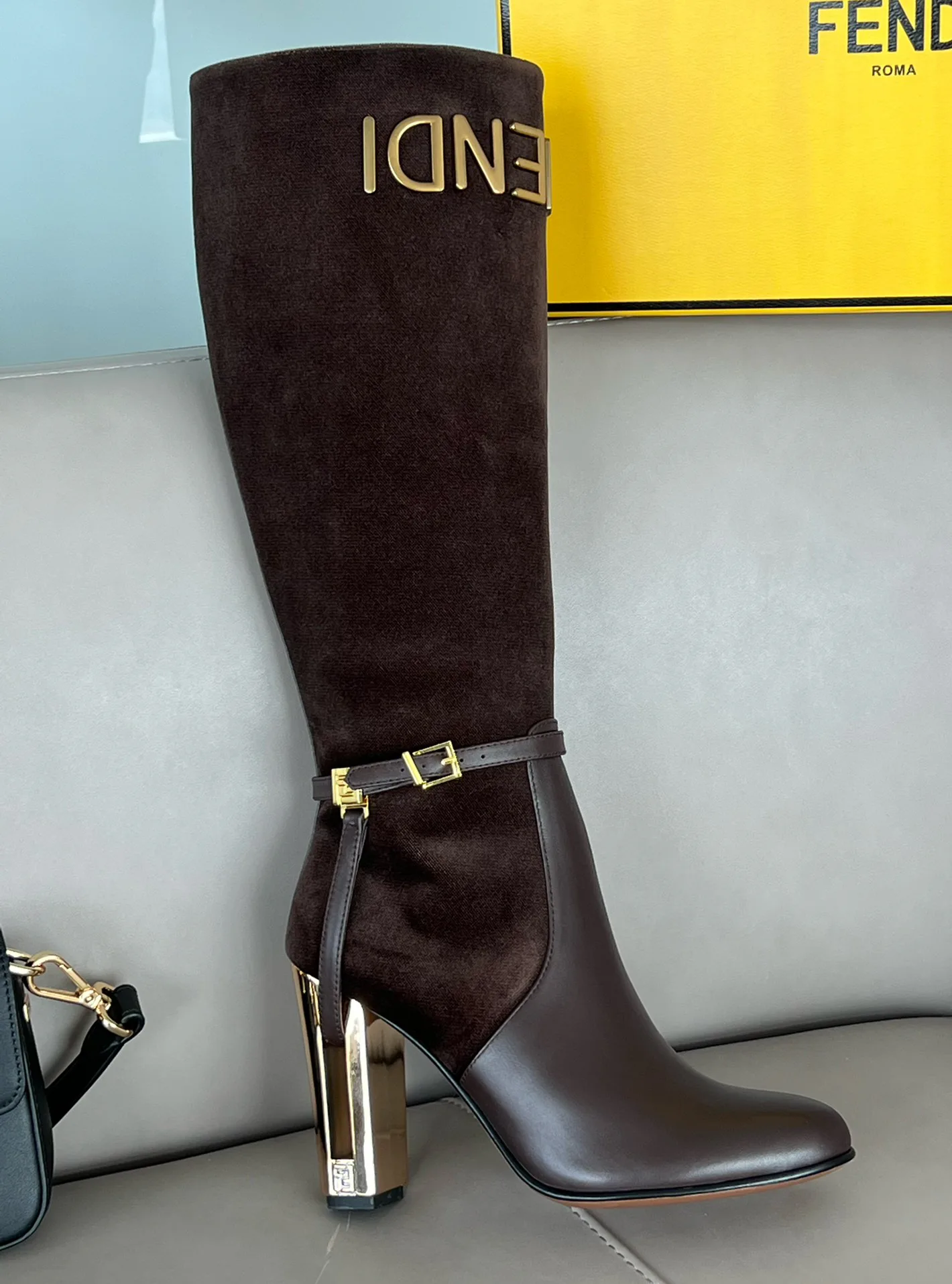 Сапоги Женские Fendi 139826