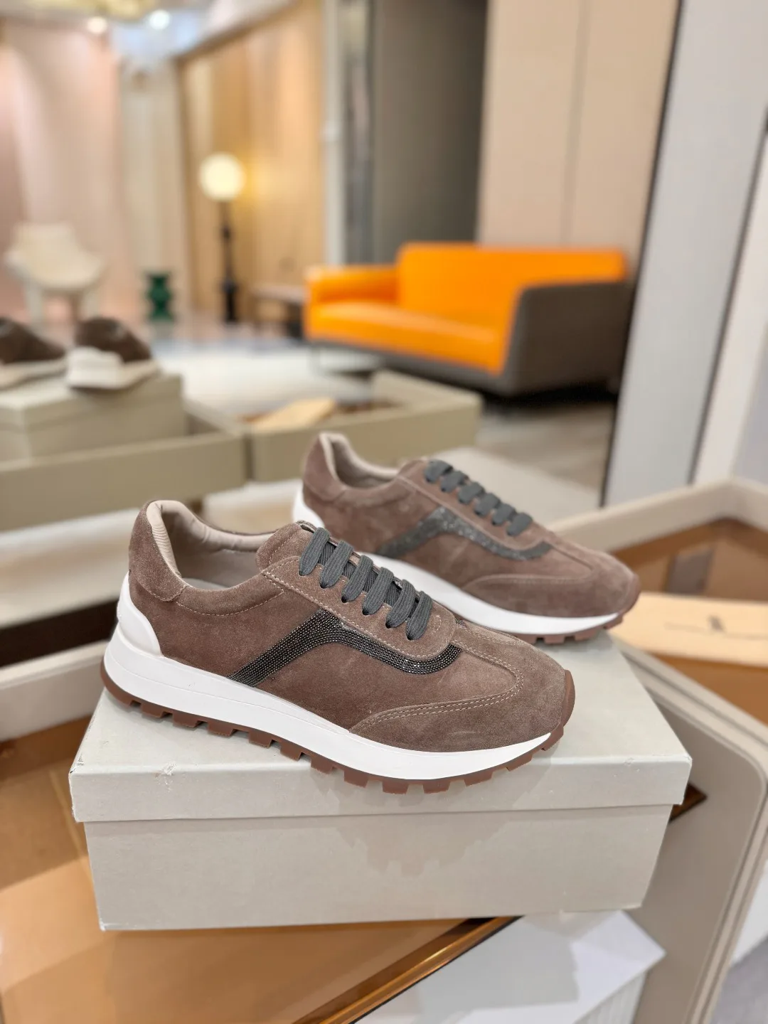 Кроссовки Женские Brunello Cucinelli 18813035