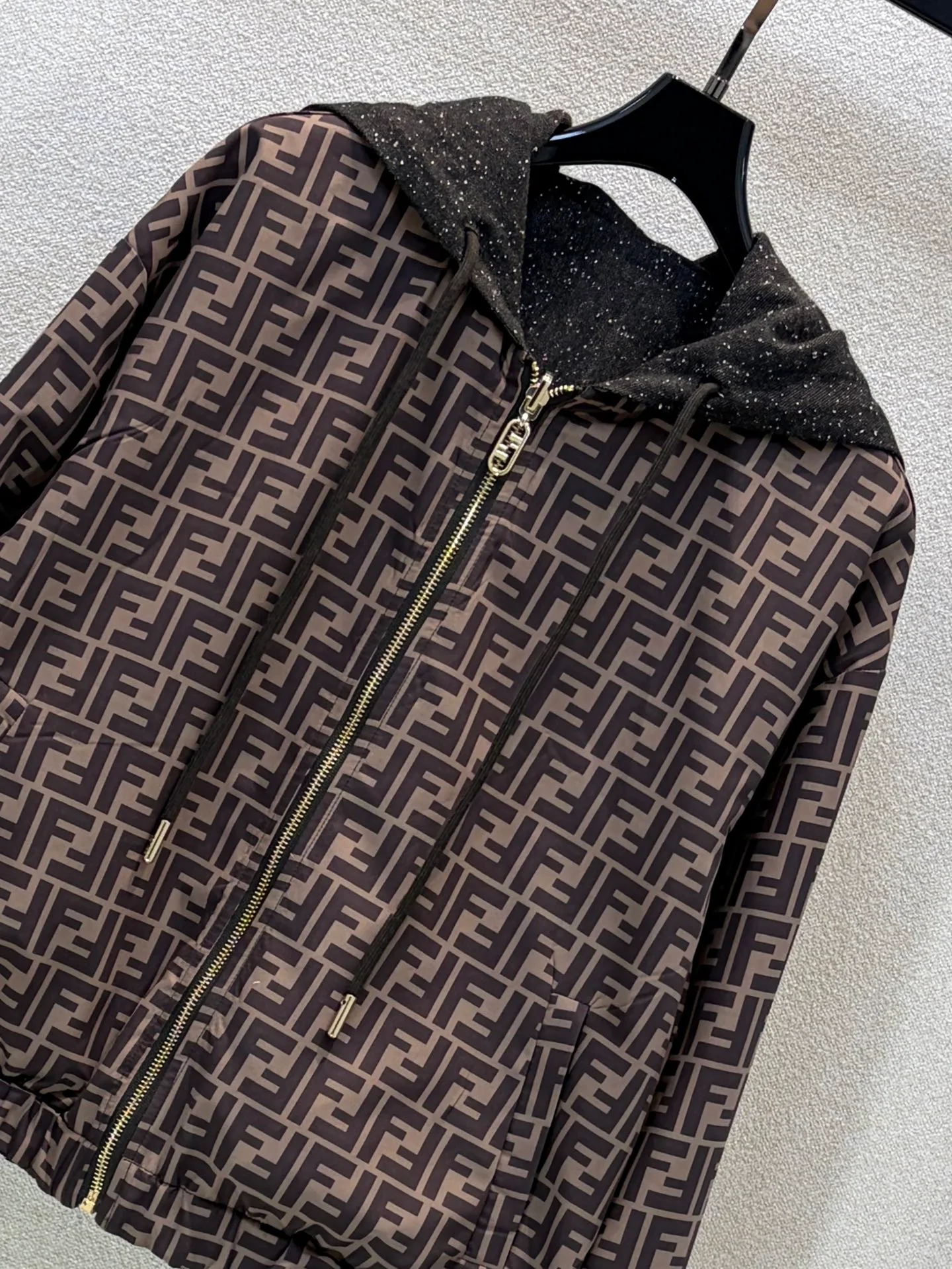Куртки И Пуховики Женские Fendi 19260129