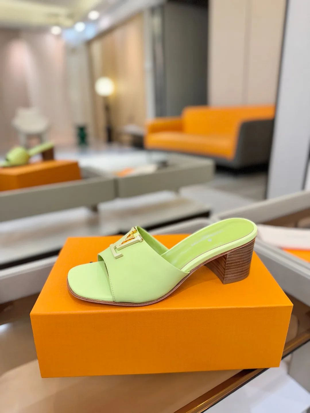 Босоножки Женские Louis Vuitton 9865289