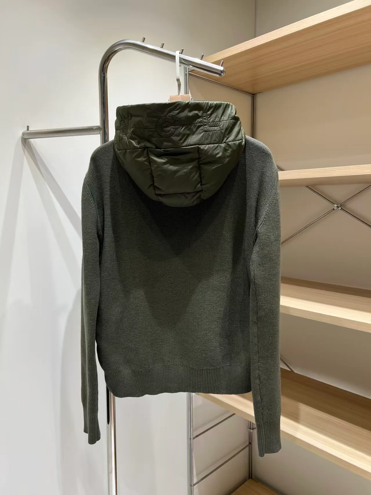 Куртки И Пуховики Женские Moncler 18131383